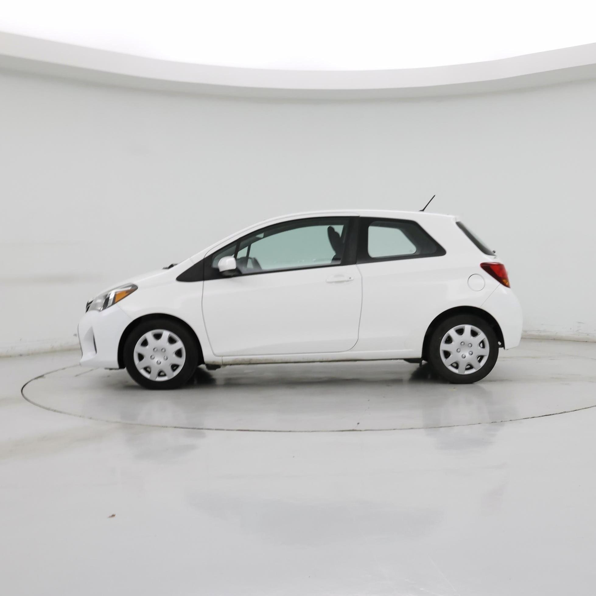 Thumbnail: 2016 Toyota Yaris - 3