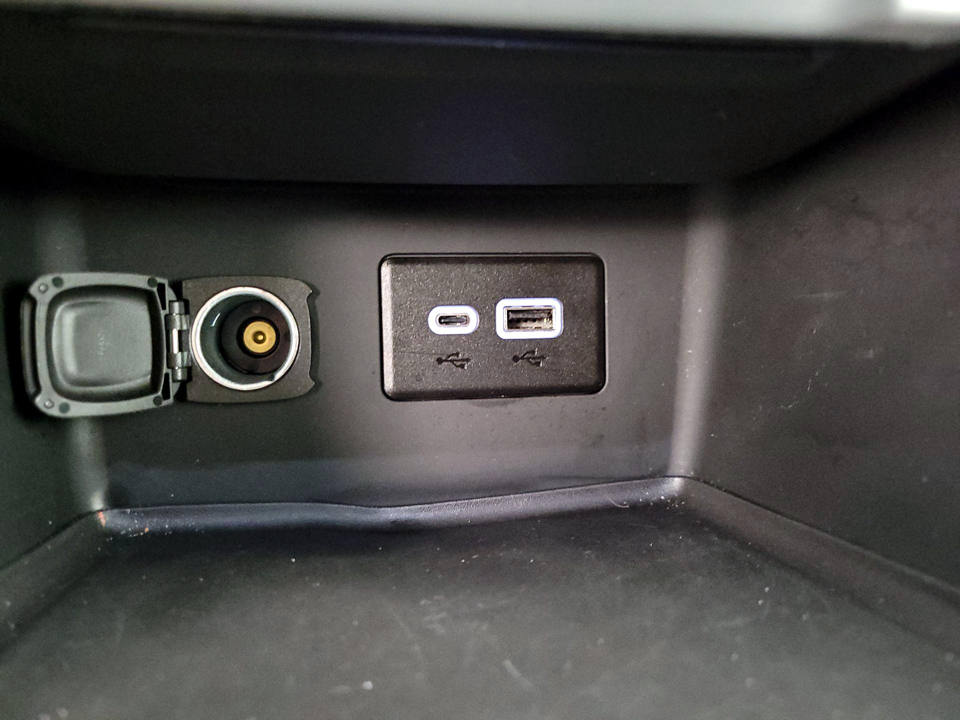 Thumbnail: 2023 GMC Acadia - 18