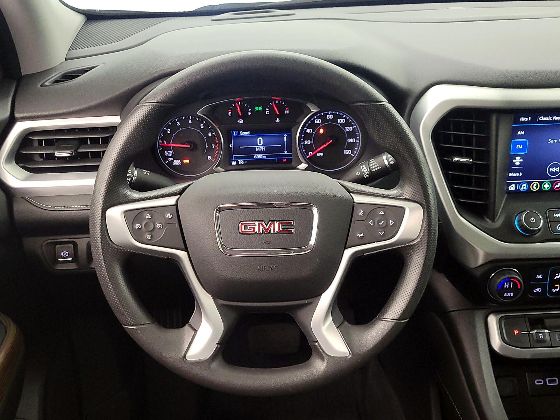 Thumbnail: 2023 GMC Acadia - 10