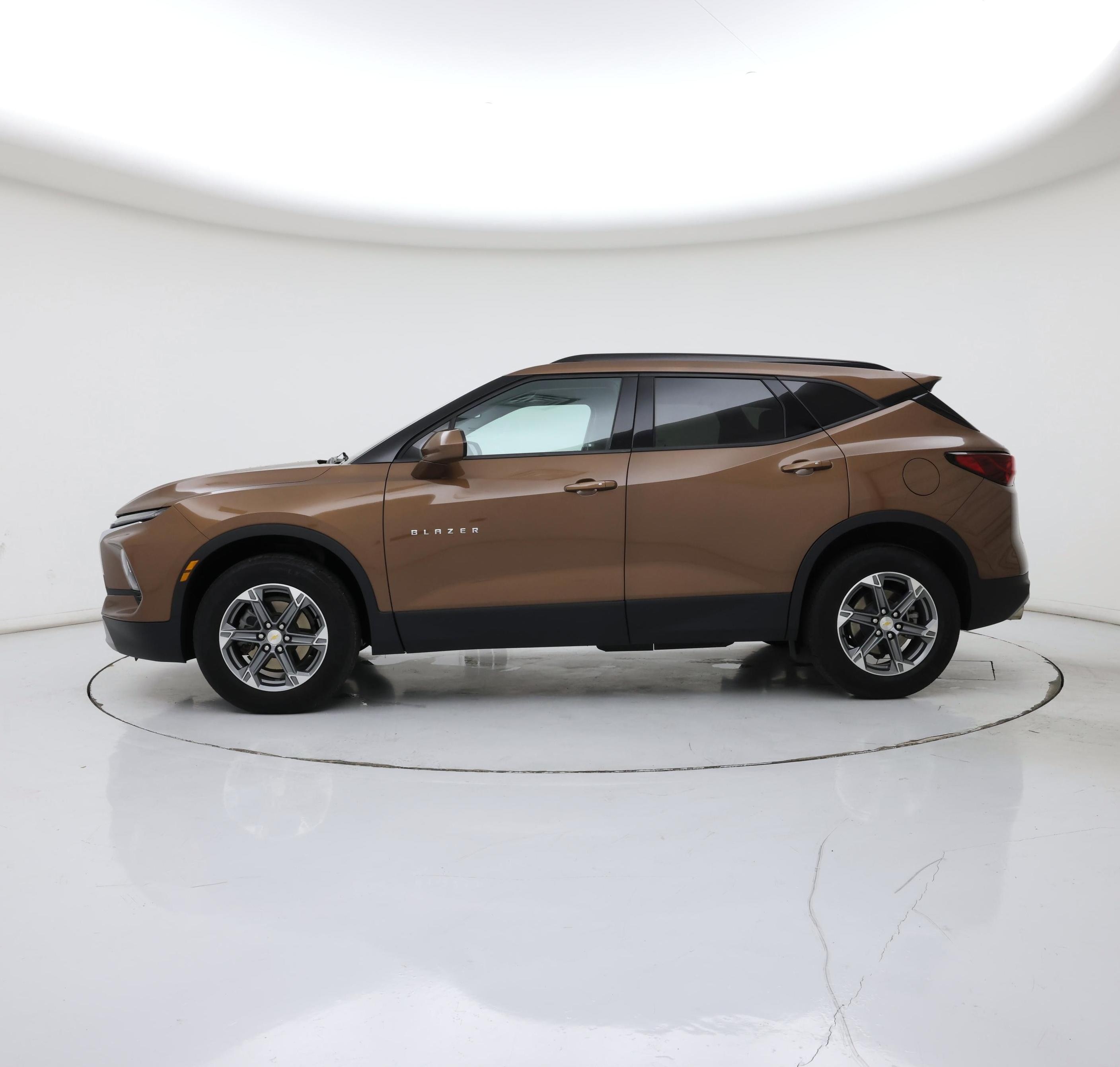 Thumbnail: 2023 Chevrolet Blazer - 3