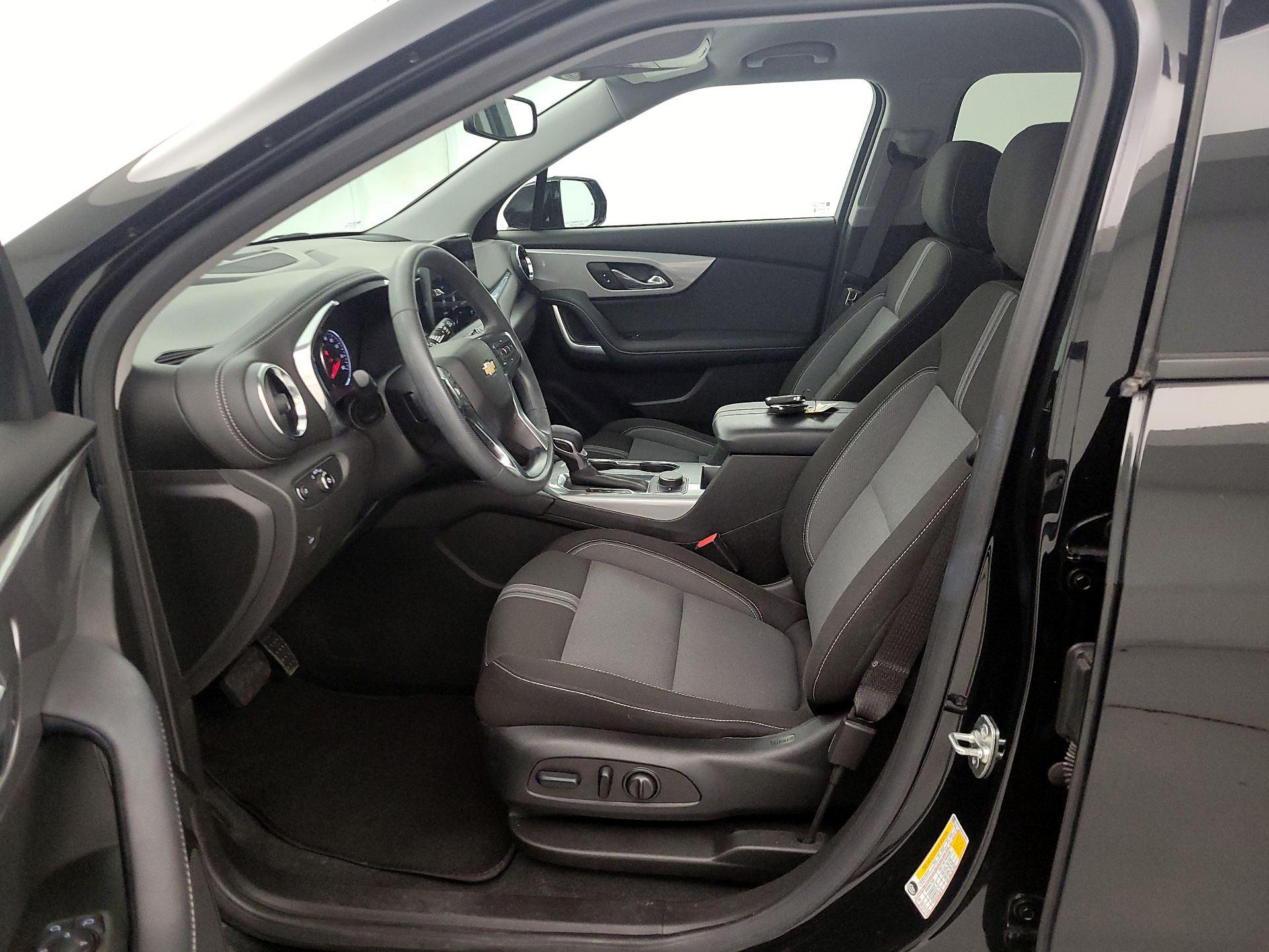 Thumbnail: 2023 Chevrolet Blazer - 11