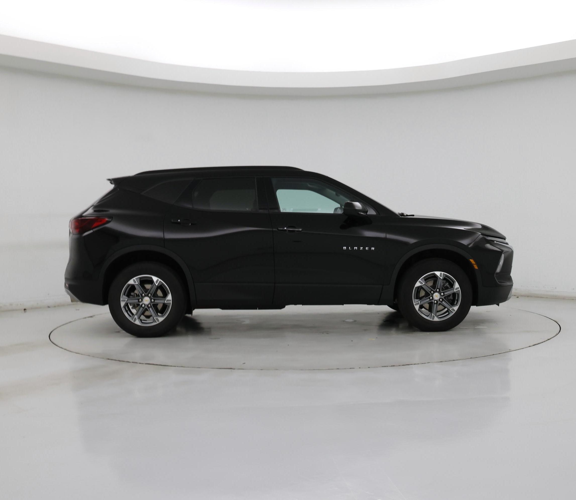 Thumbnail: 2023 Chevrolet Blazer - 7
