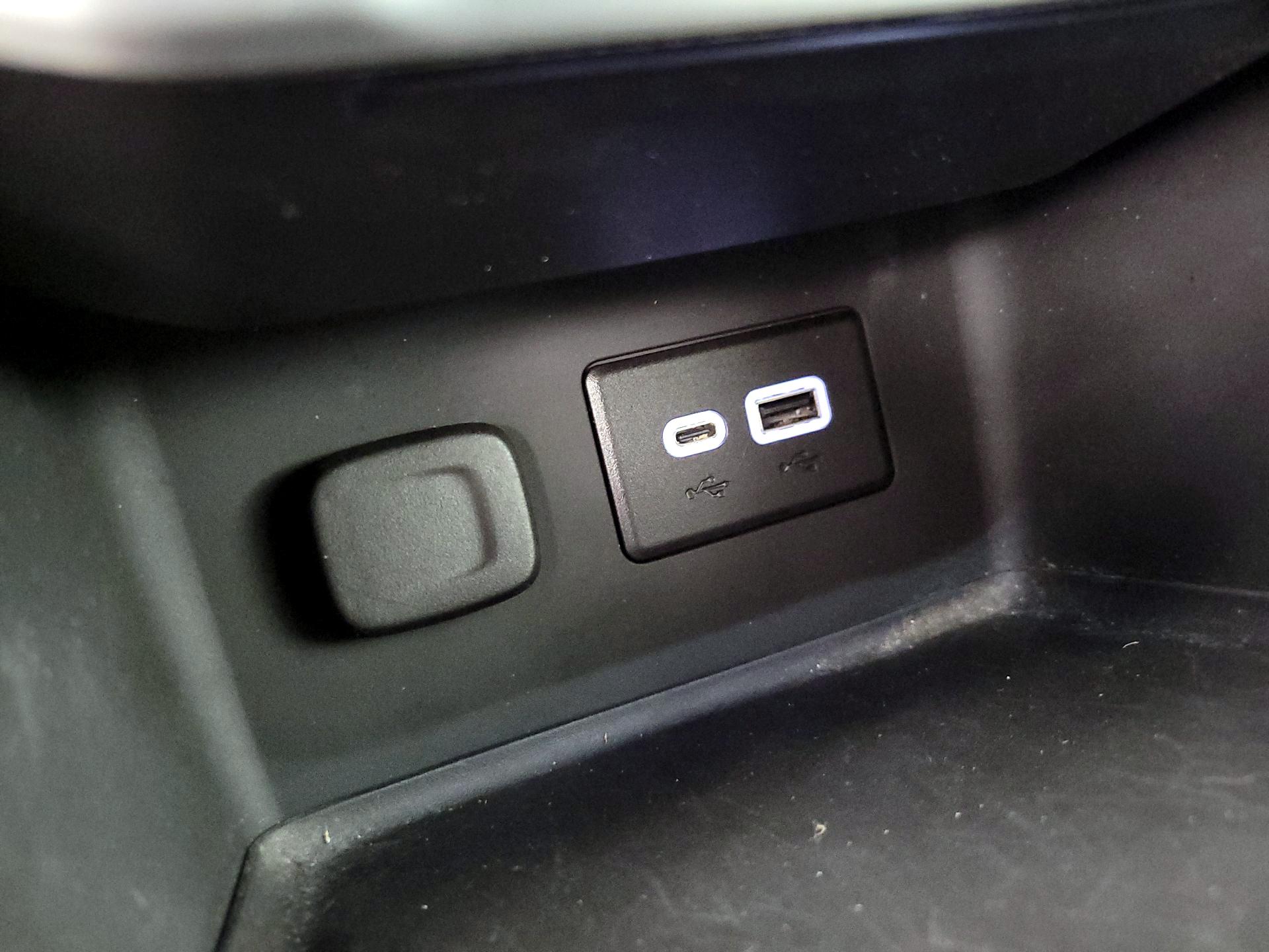 Thumbnail: 2023 GMC Acadia - 19