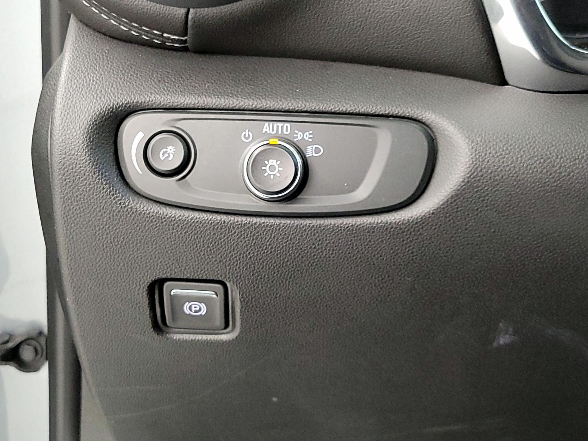 Thumbnail: 2023 Chevrolet Blazer - 13