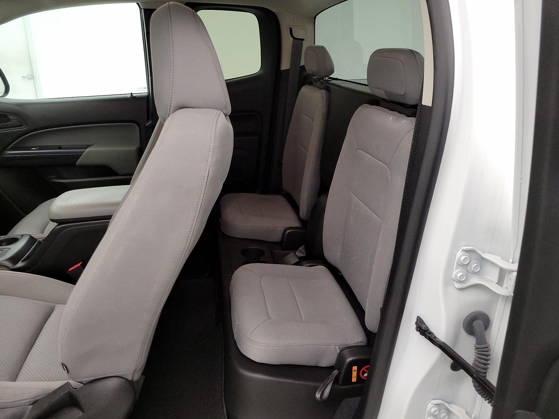 Thumbnail: 2022 Chevrolet Colorado - 19