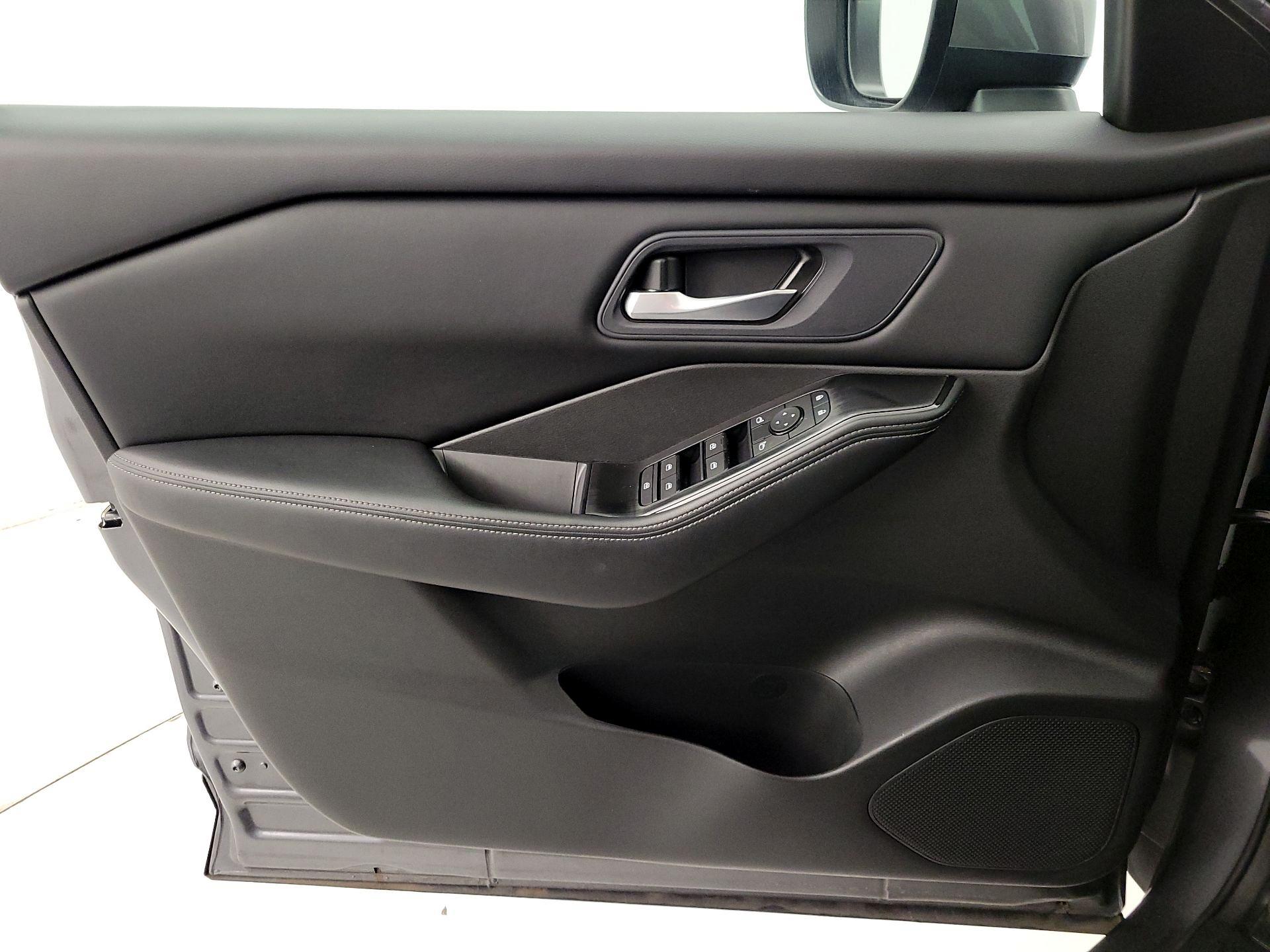 Thumbnail: 2024 Nissan Rogue - 12