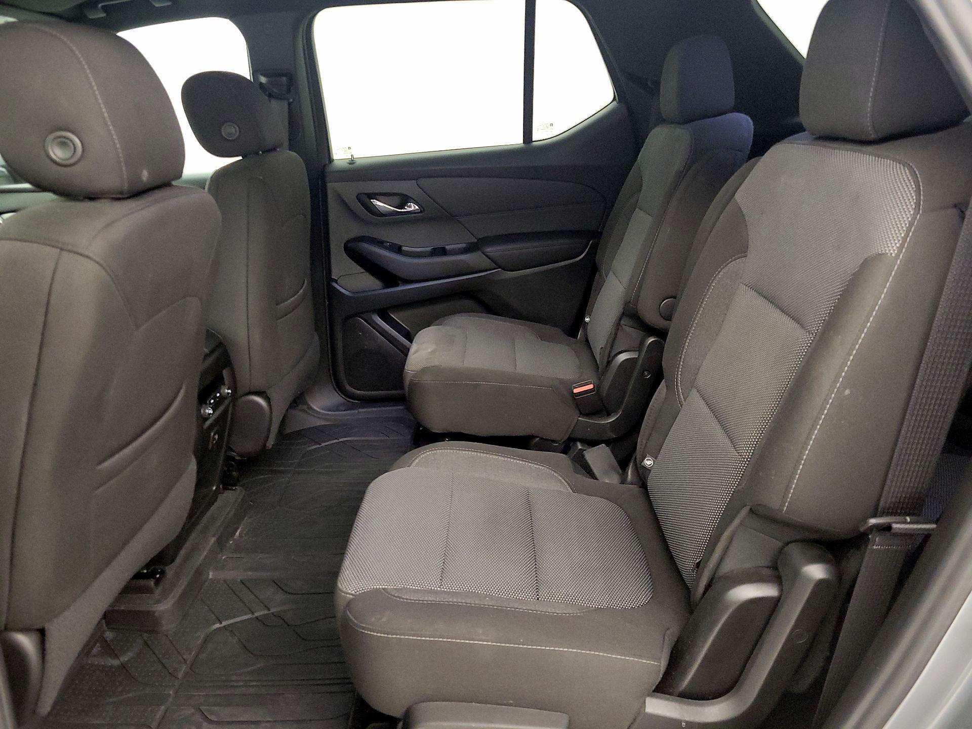 Thumbnail: 2023 Chevrolet Traverse - 19