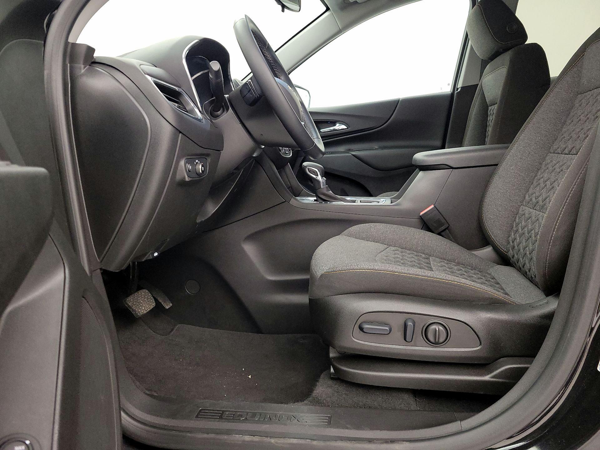 Thumbnail: 2023 Chevrolet Equinox - 11