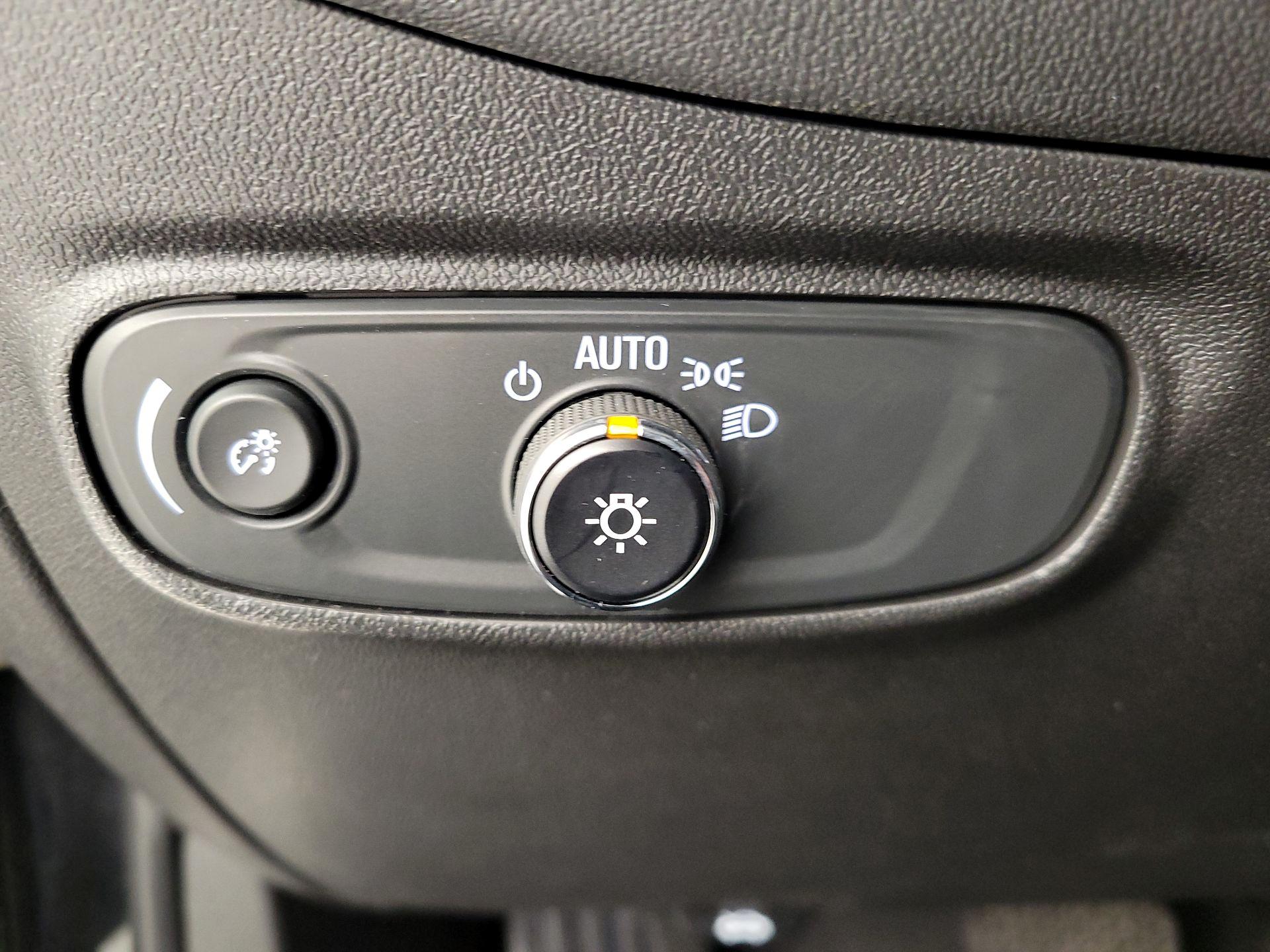 Thumbnail: 2023 Chevrolet Equinox - 13