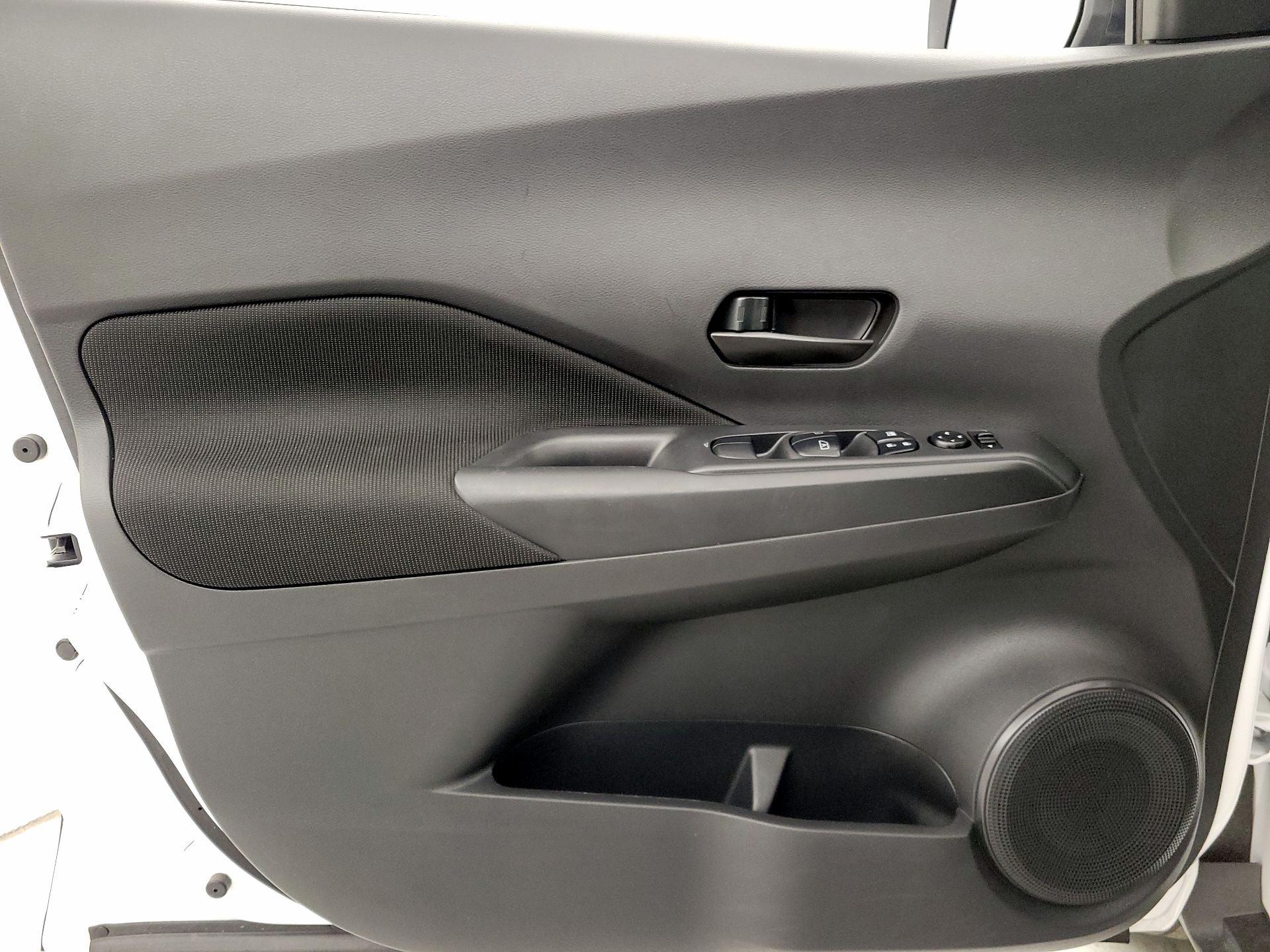 Thumbnail: 2024 Nissan Kicks - 12