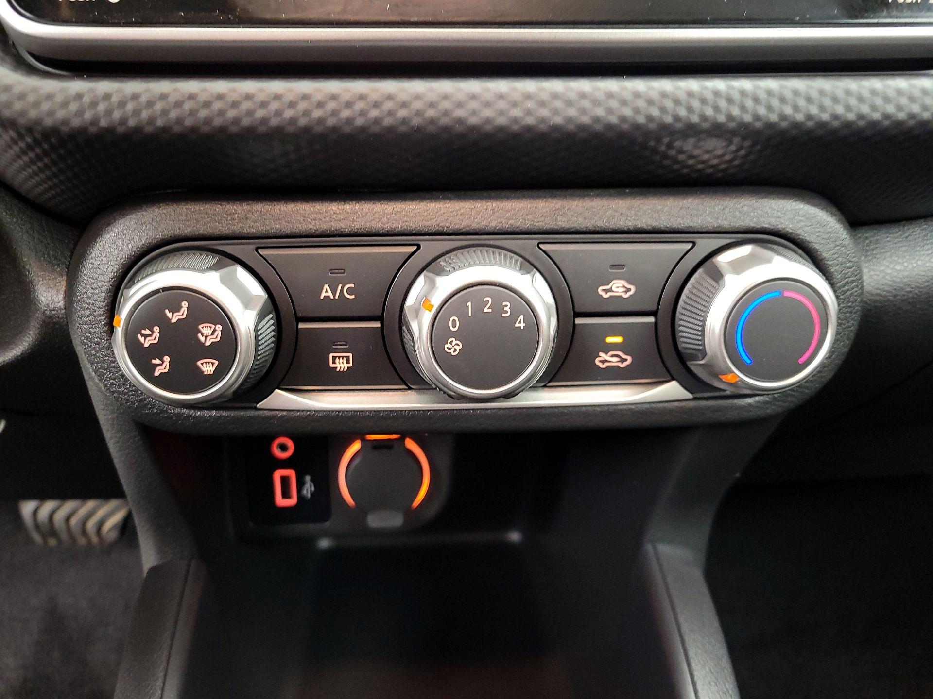 Thumbnail: 2024 Nissan Kicks - 16