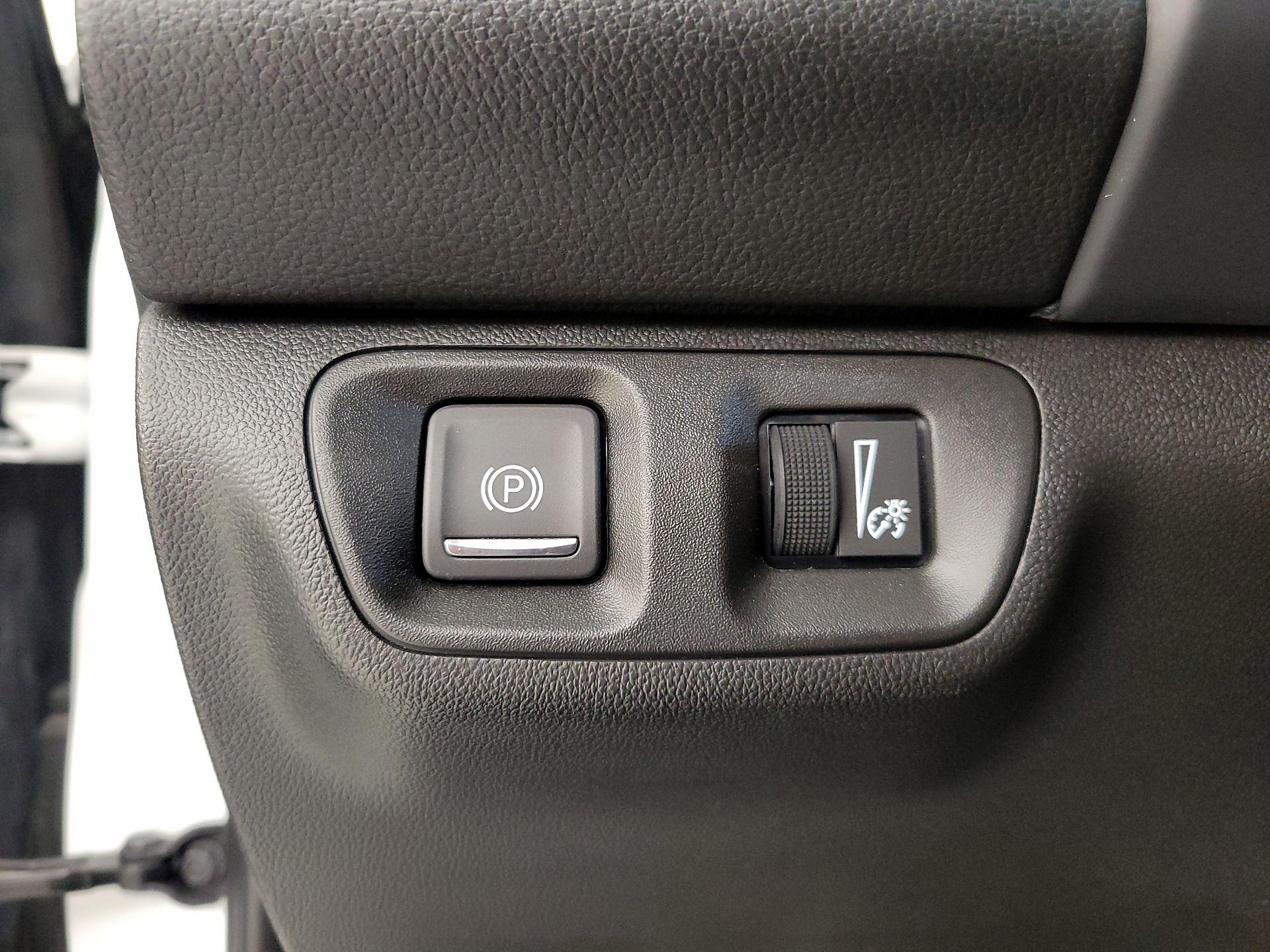 Thumbnail: 2023 GMC Acadia - 13