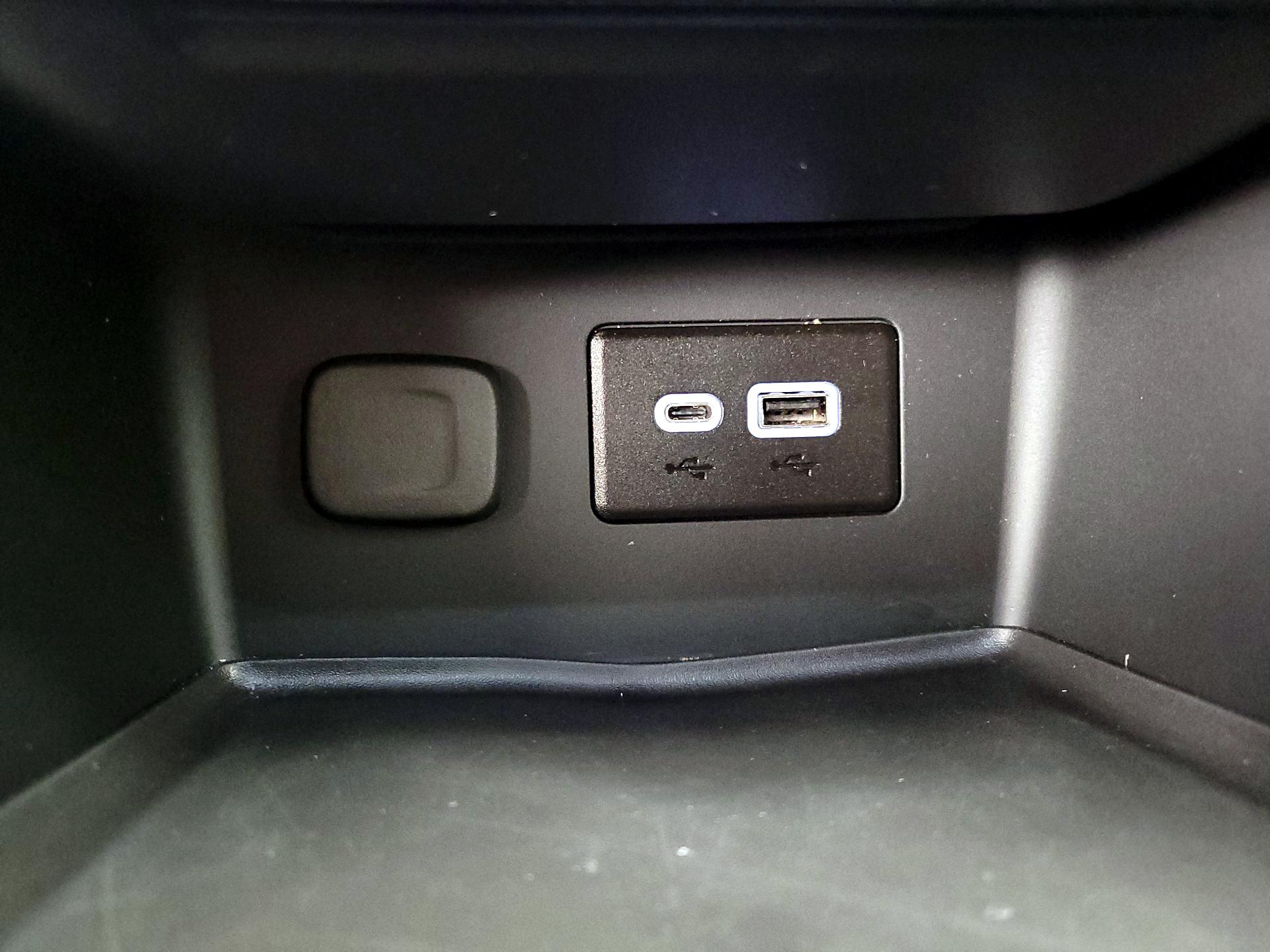 Thumbnail: 2023 GMC Acadia - 19