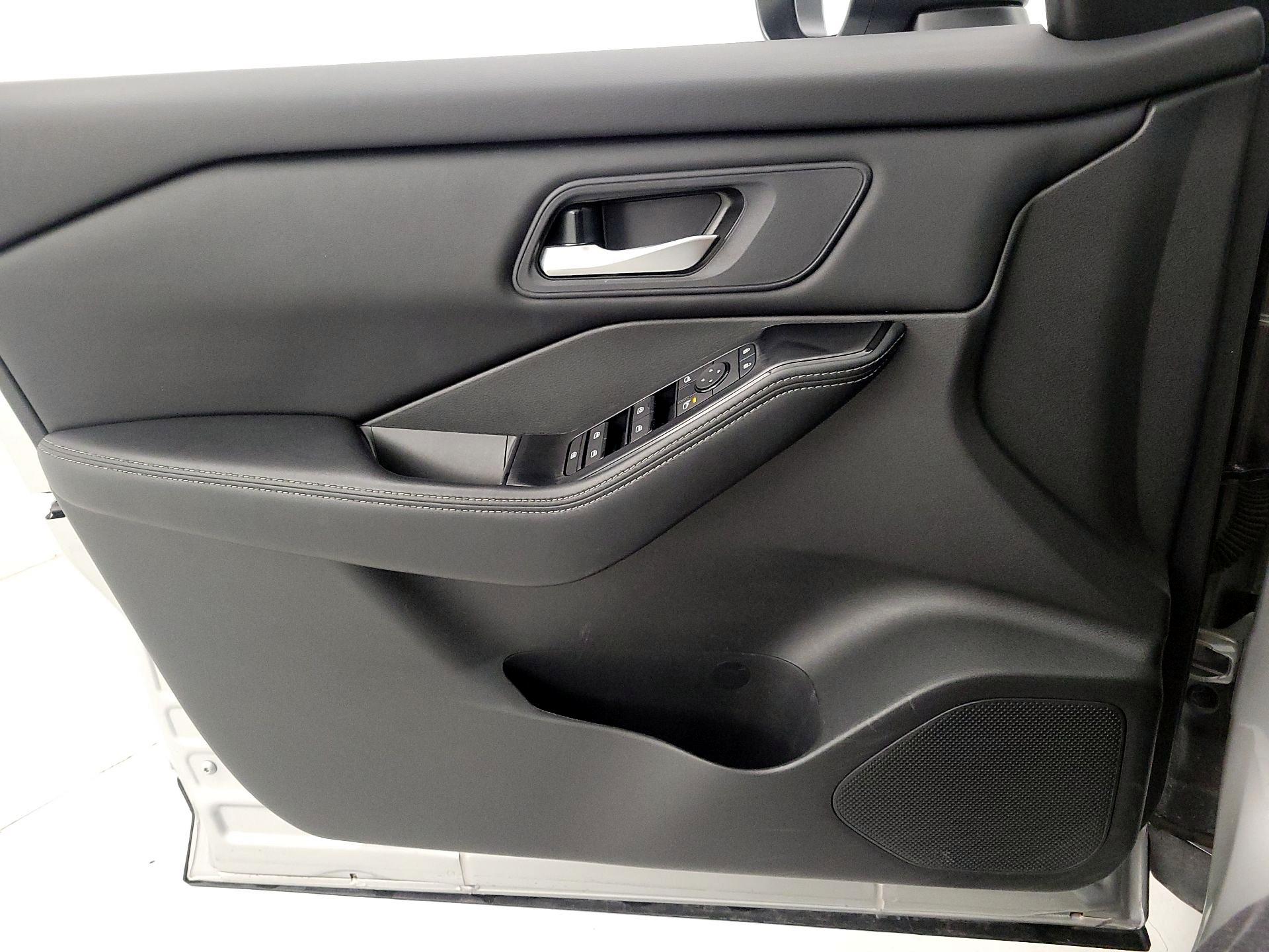 Thumbnail: 2024 Nissan Rogue - 12