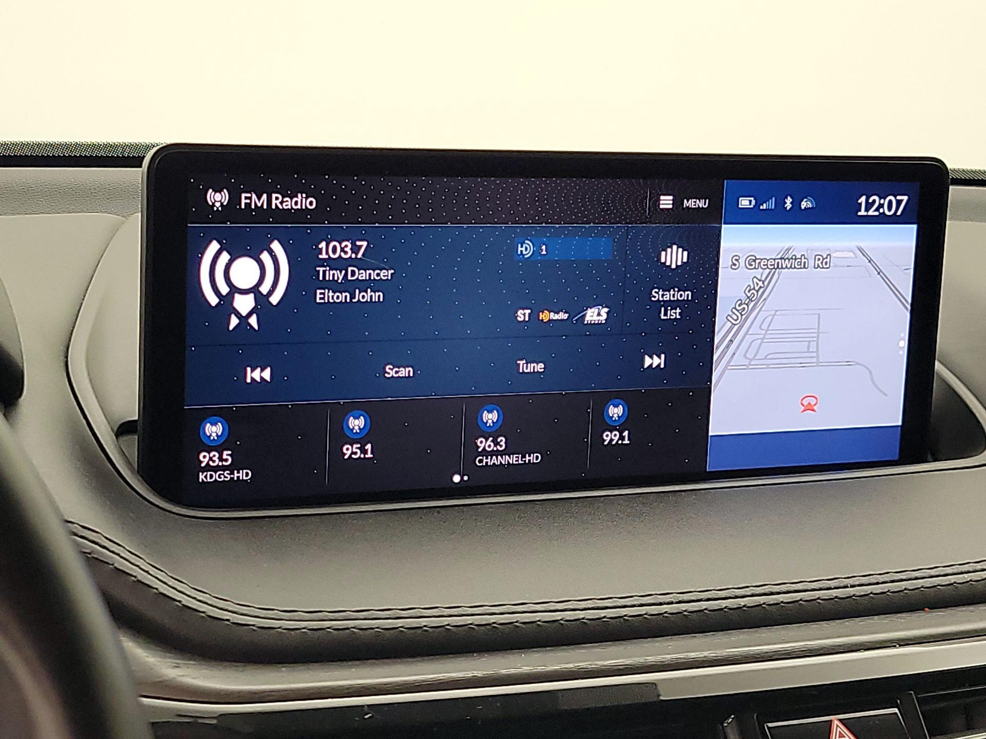 Thumbnail: 2023 Acura MDX - 16