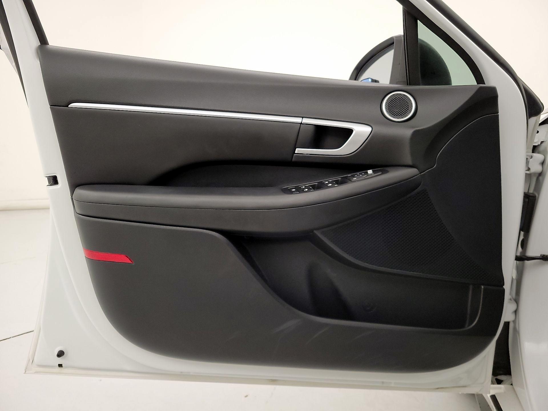 Thumbnail: 2021 Hyundai Sonata - 12