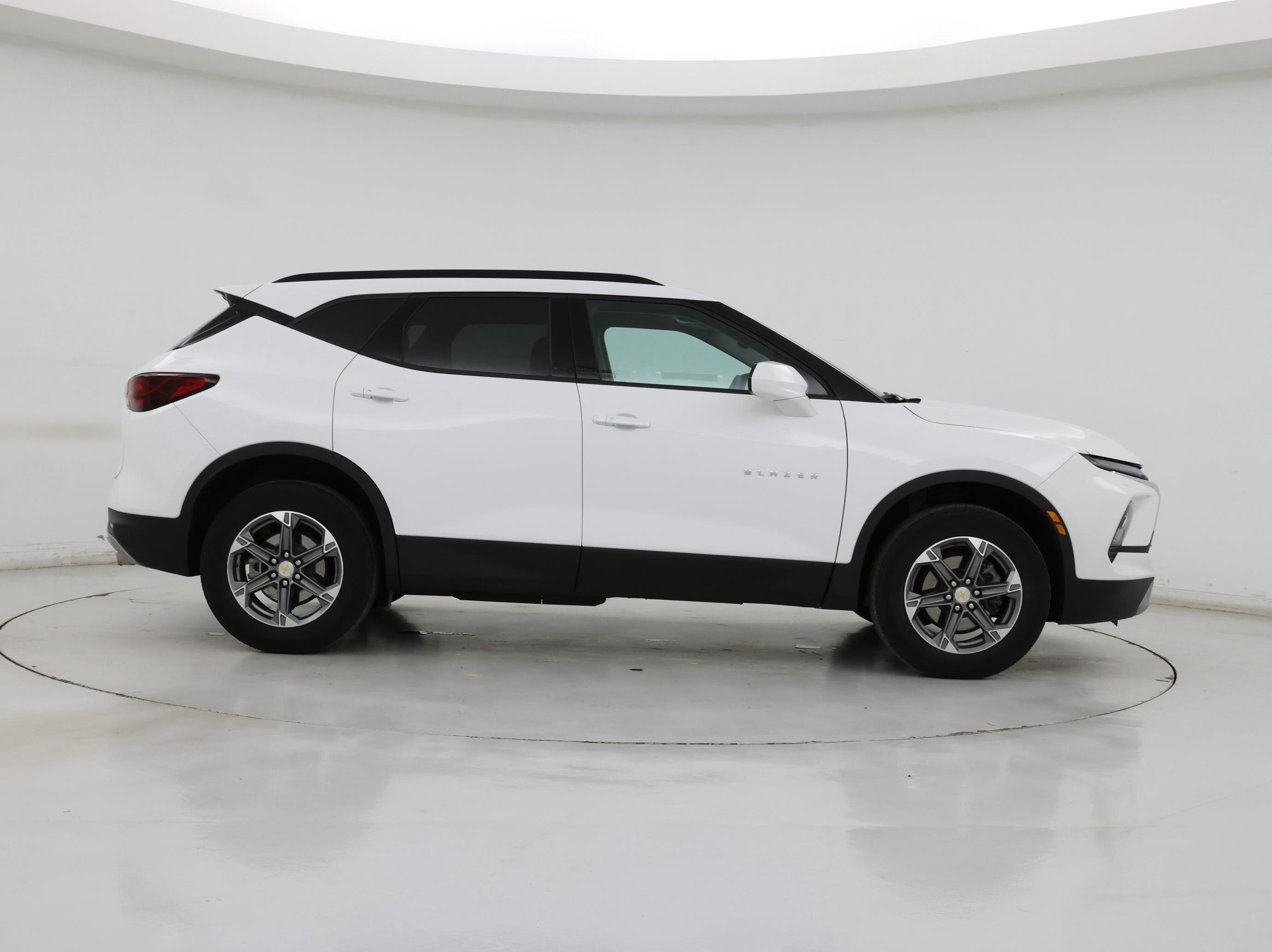 Thumbnail: 2023 Chevrolet Blazer - 7