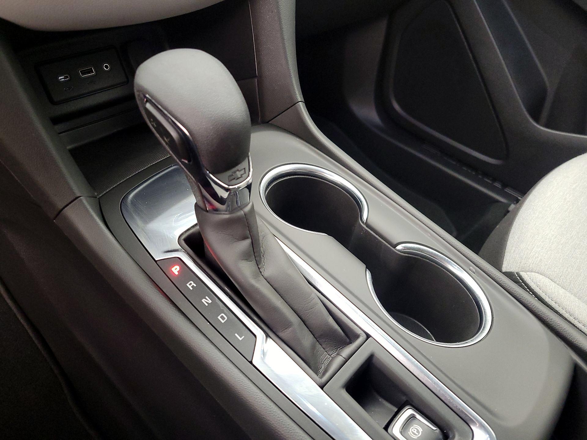 Thumbnail: 2022 Chevrolet Equinox - 17