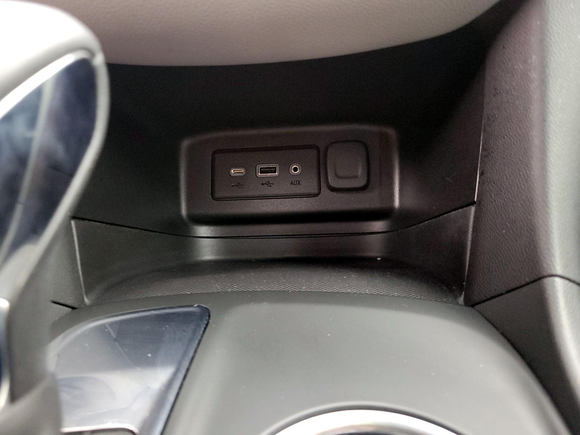 Thumbnail: 2022 Chevrolet Equinox - 18