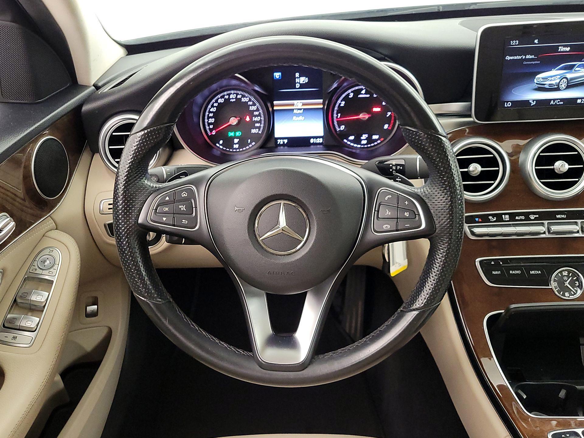 Thumbnail: 2015 Mercedes-Benz C-Class - 10