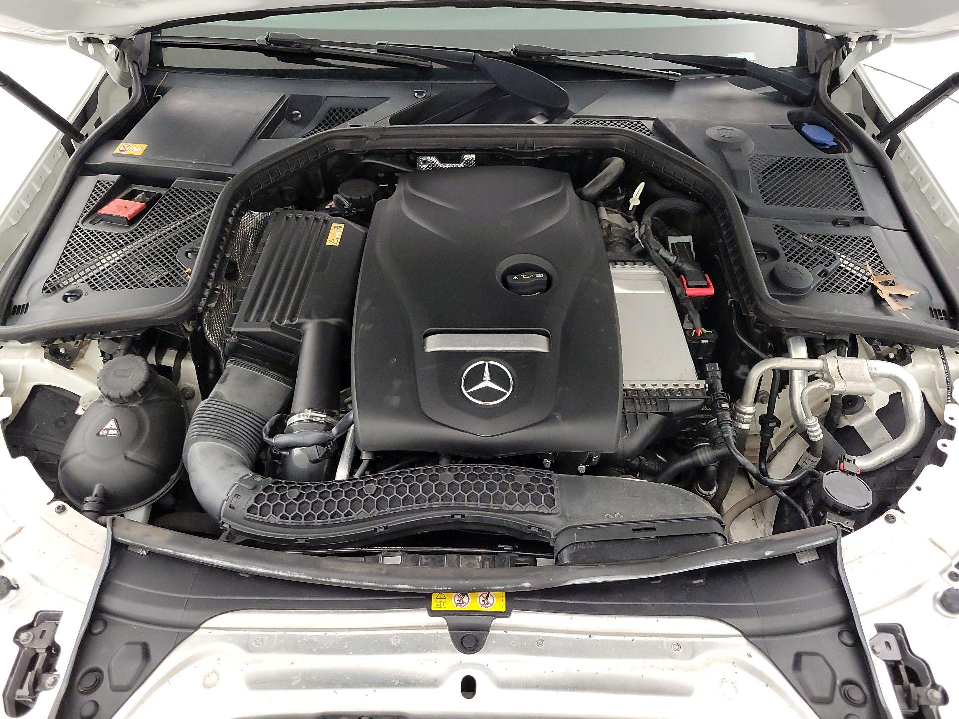 Thumbnail: 2015 Mercedes-Benz C-Class - 20