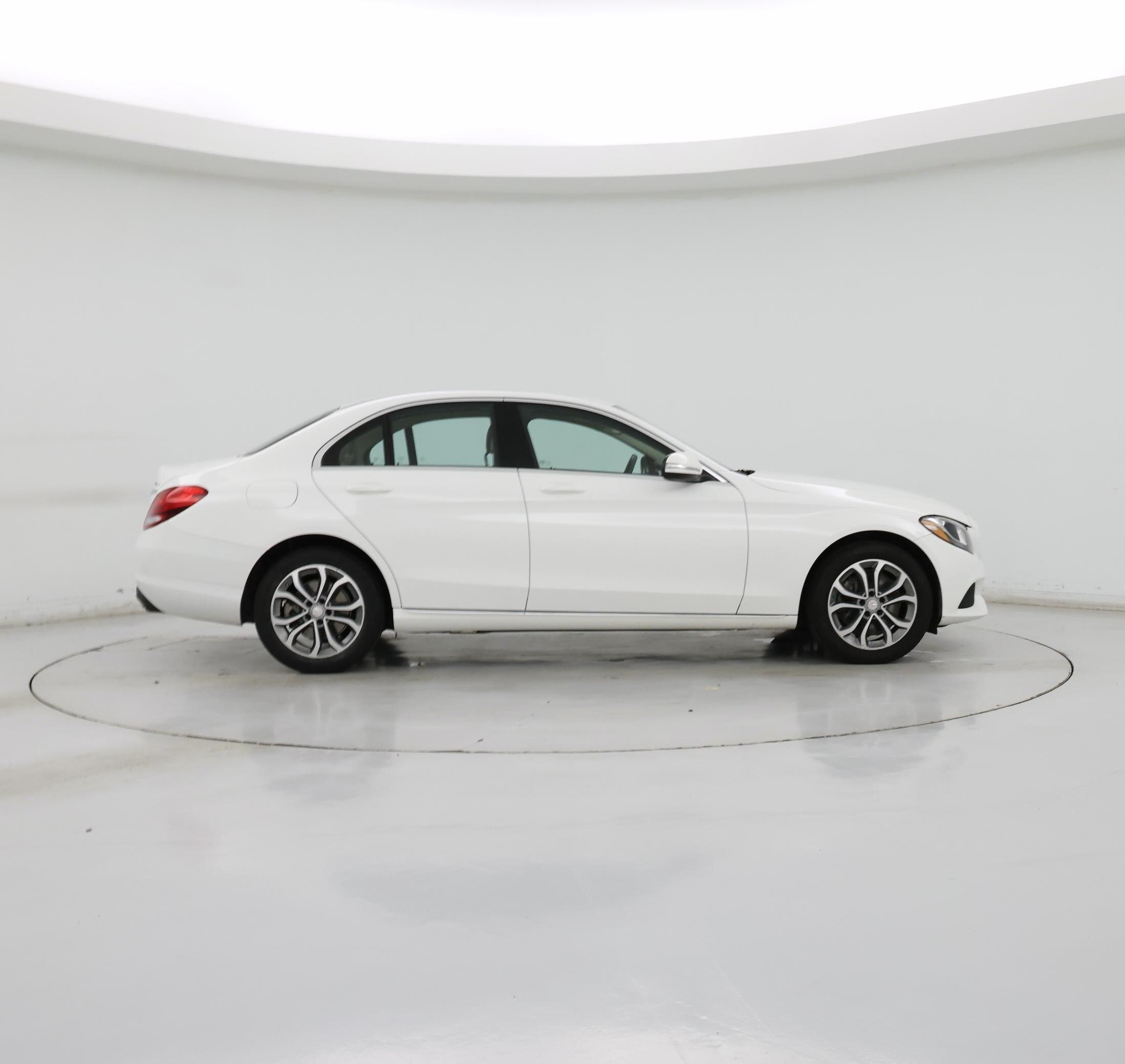 Thumbnail: 2015 Mercedes-Benz C-Class - 7