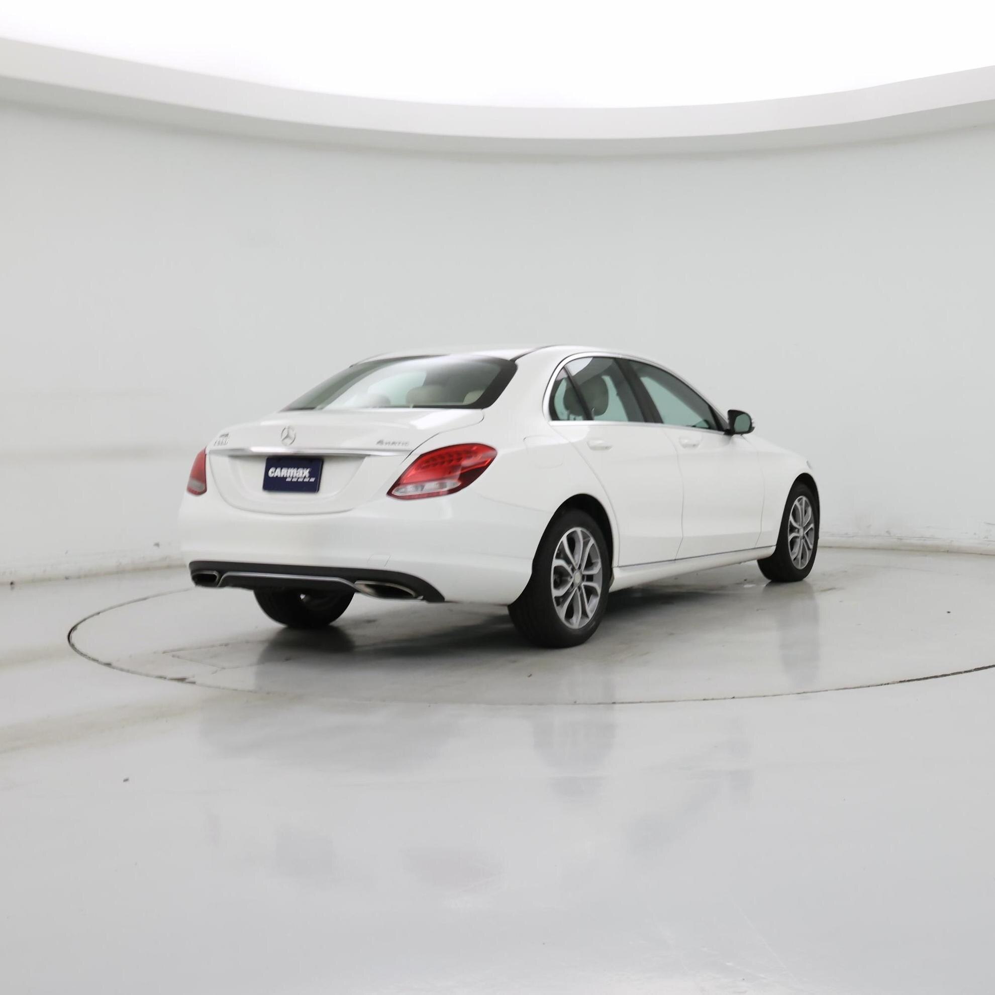 Thumbnail: 2015 Mercedes-Benz C-Class - 8