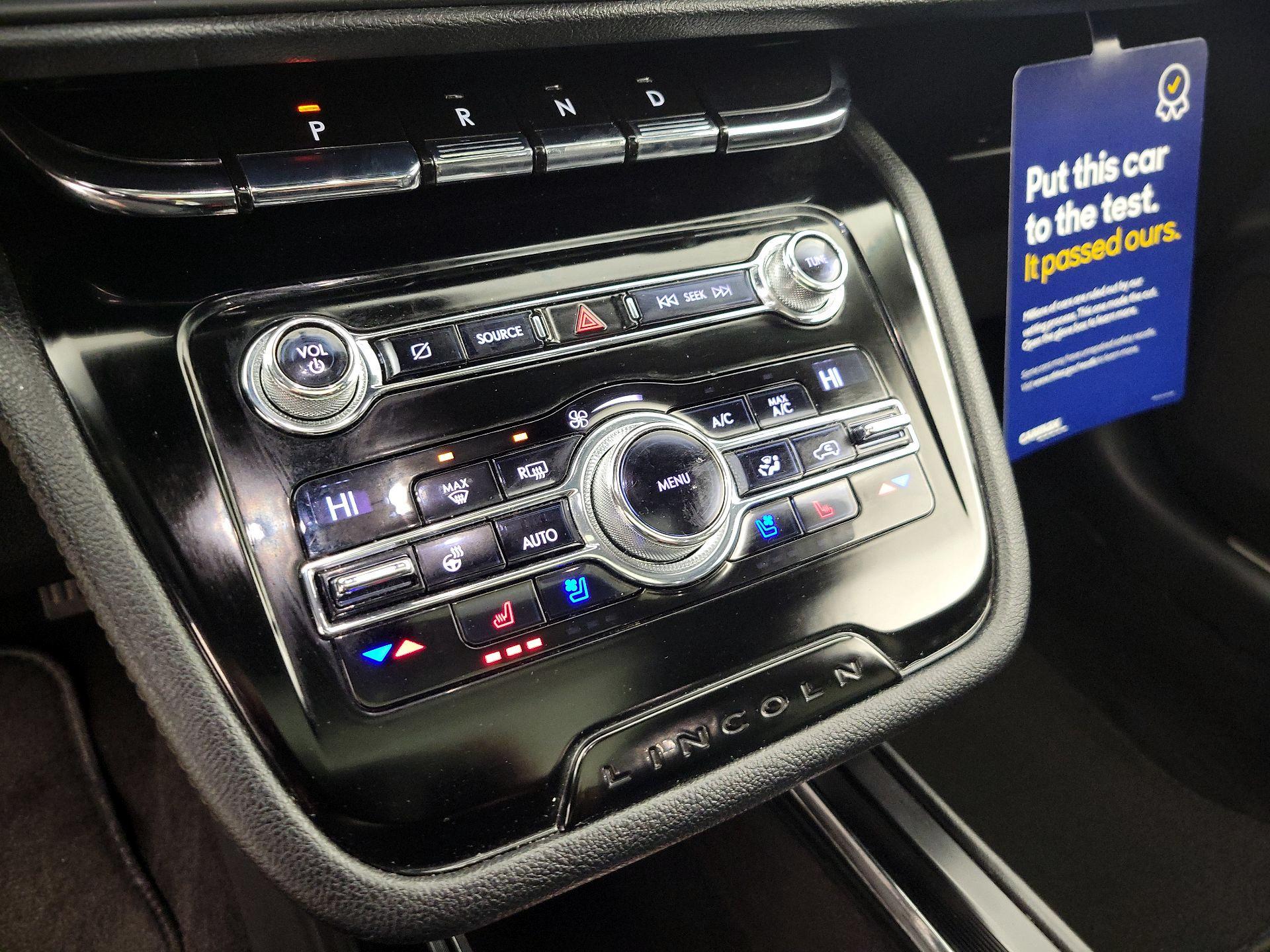 Thumbnail: 2020 Lincoln Corsair - 17