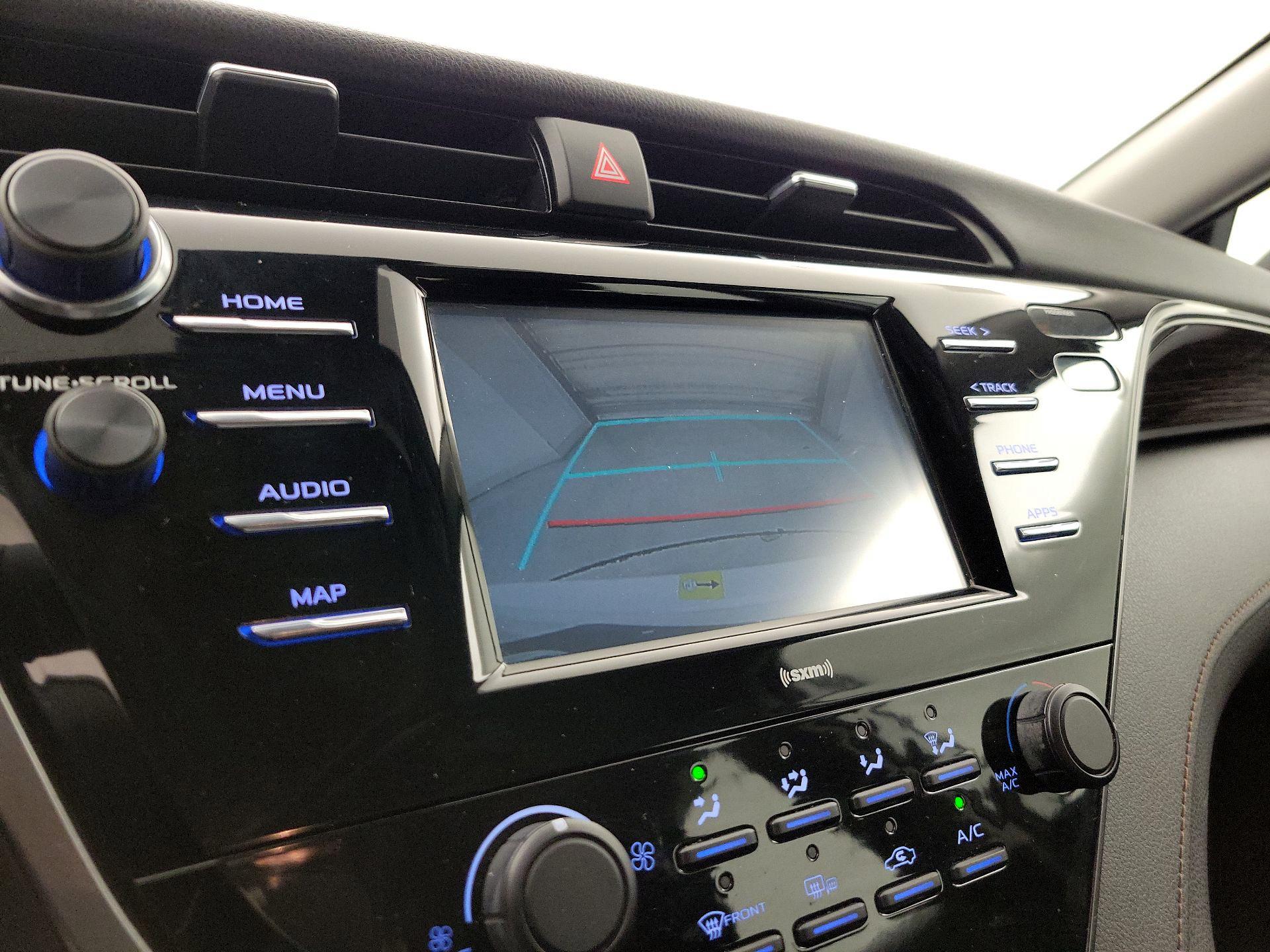 Thumbnail: 2020 Toyota Camry - 14