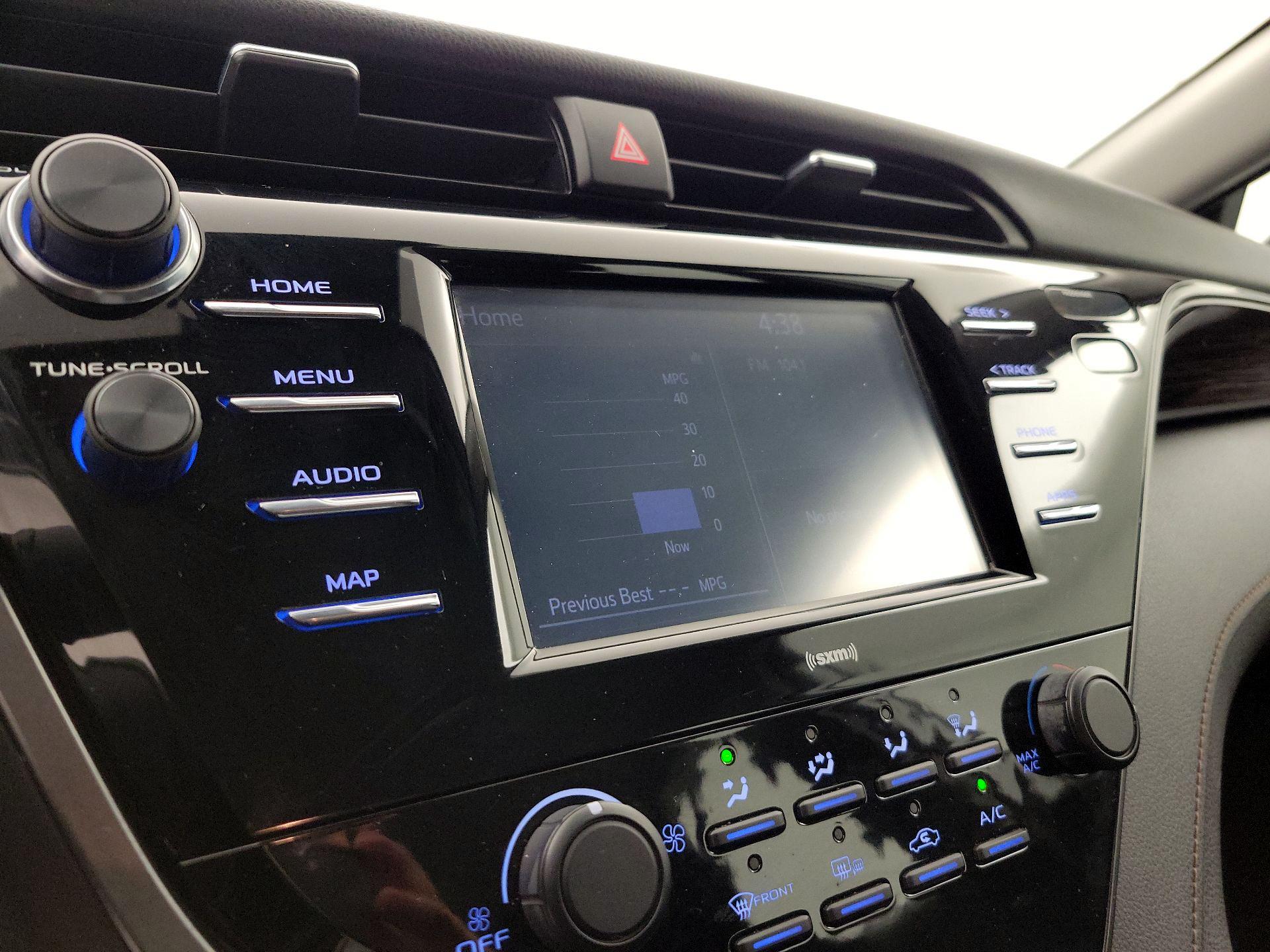 Thumbnail: 2020 Toyota Camry - 15