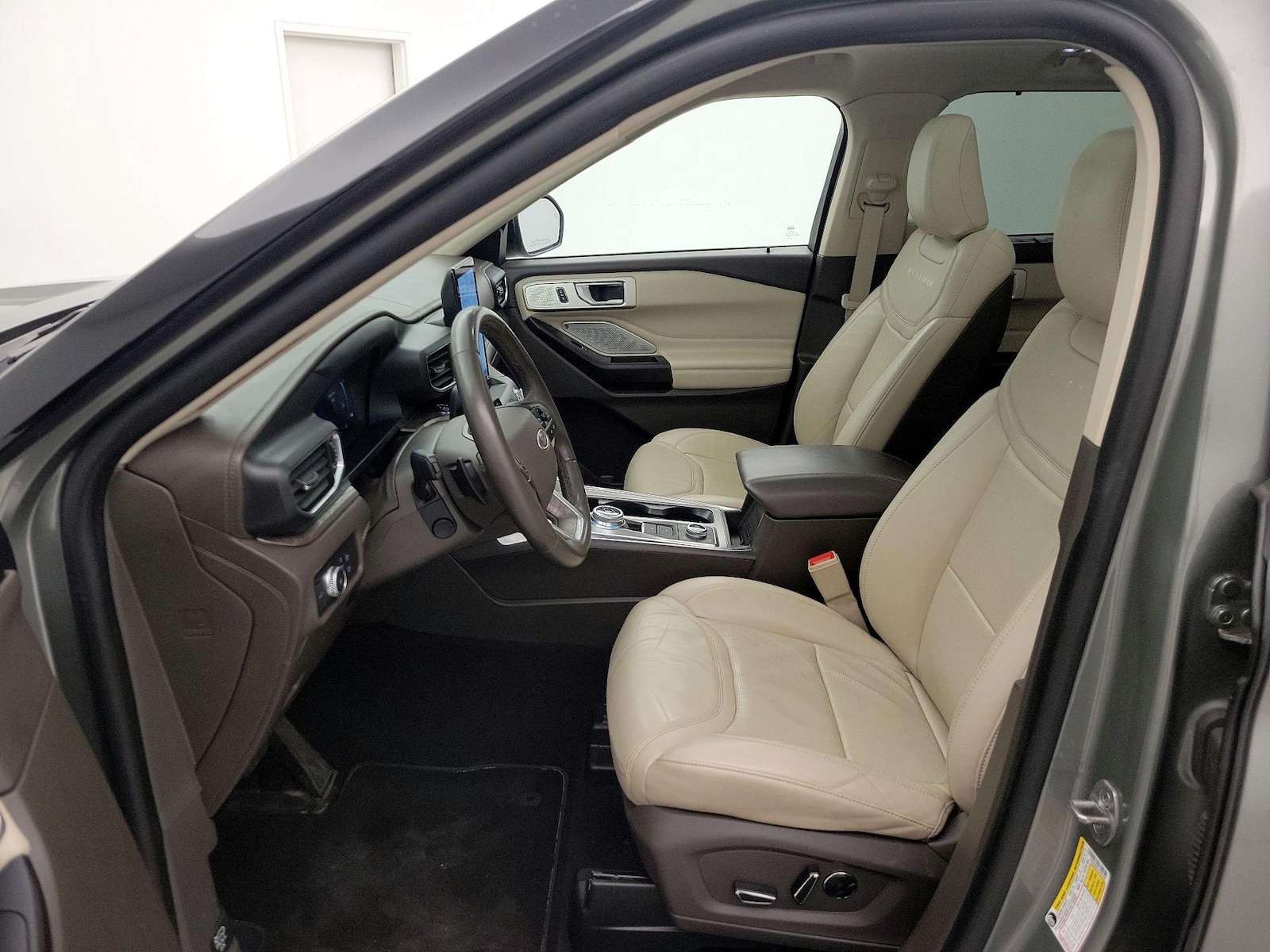 2020 Ford Explorer Platinum - Photo 12