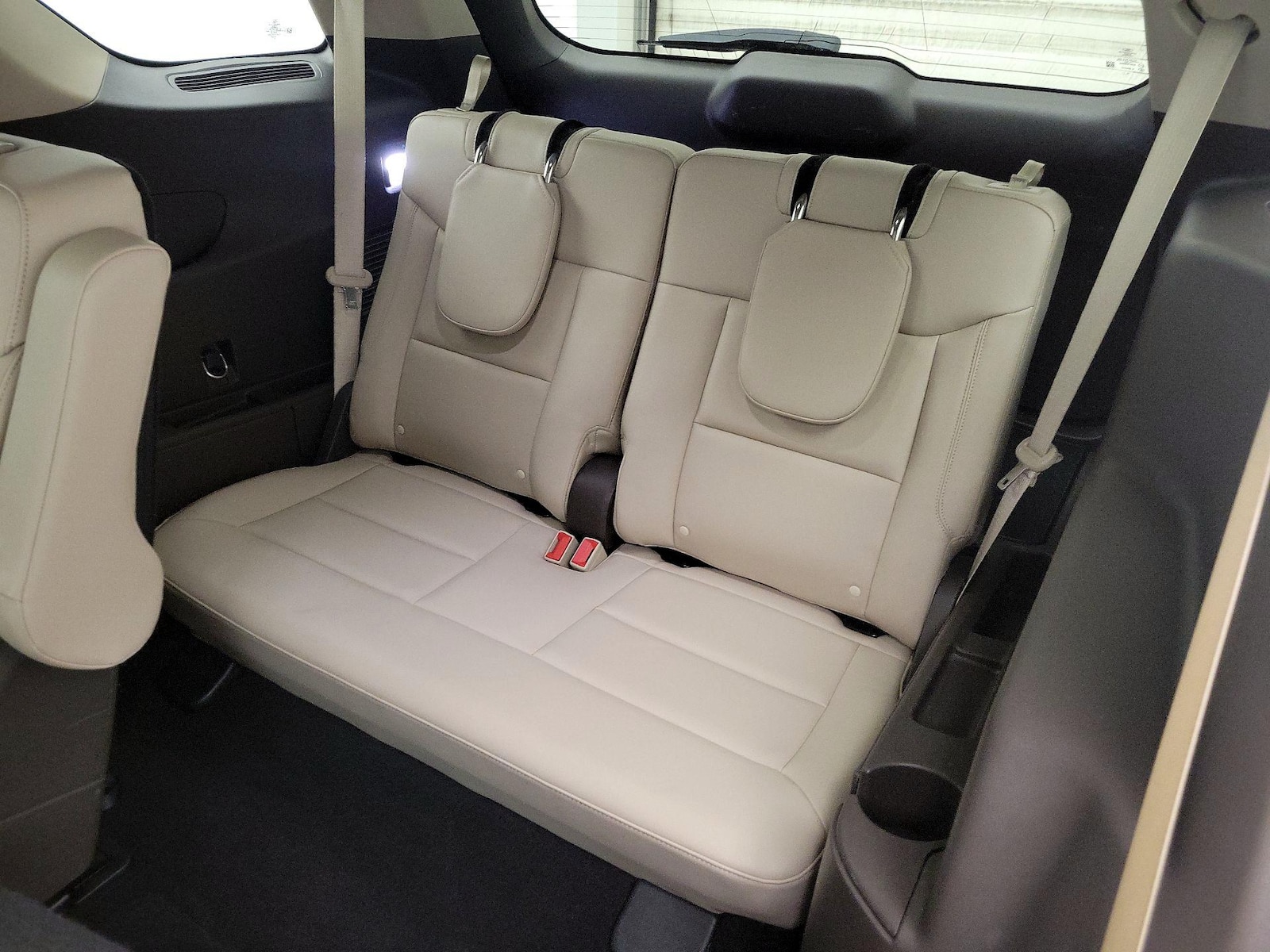 2020 Ford Explorer Platinum - Photo 23