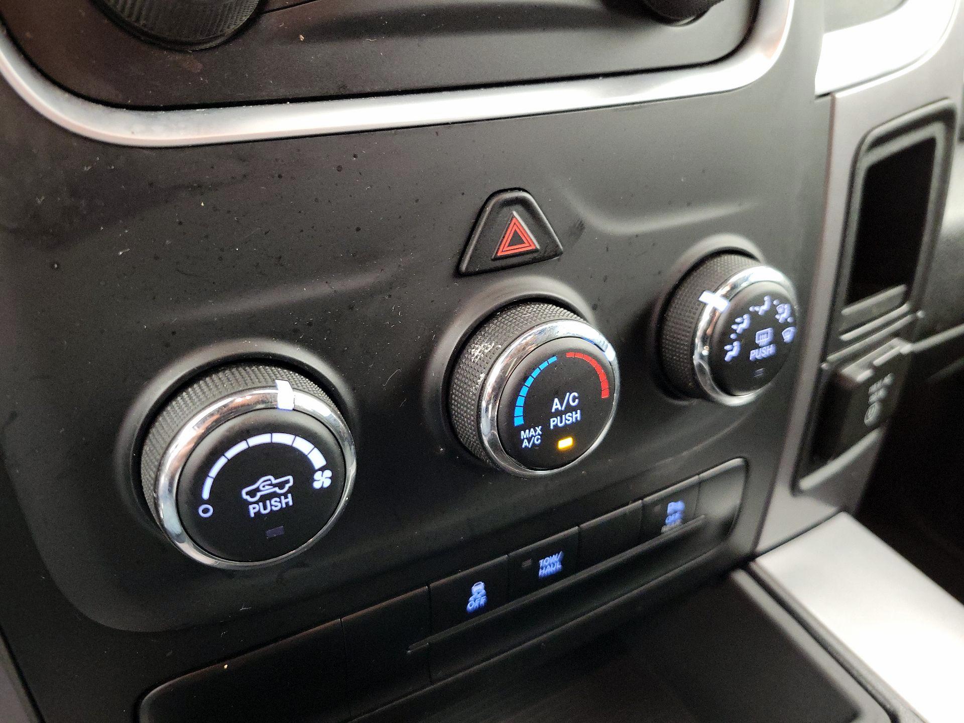 Thumbnail: 2023 RAM 1500 Classic - 16