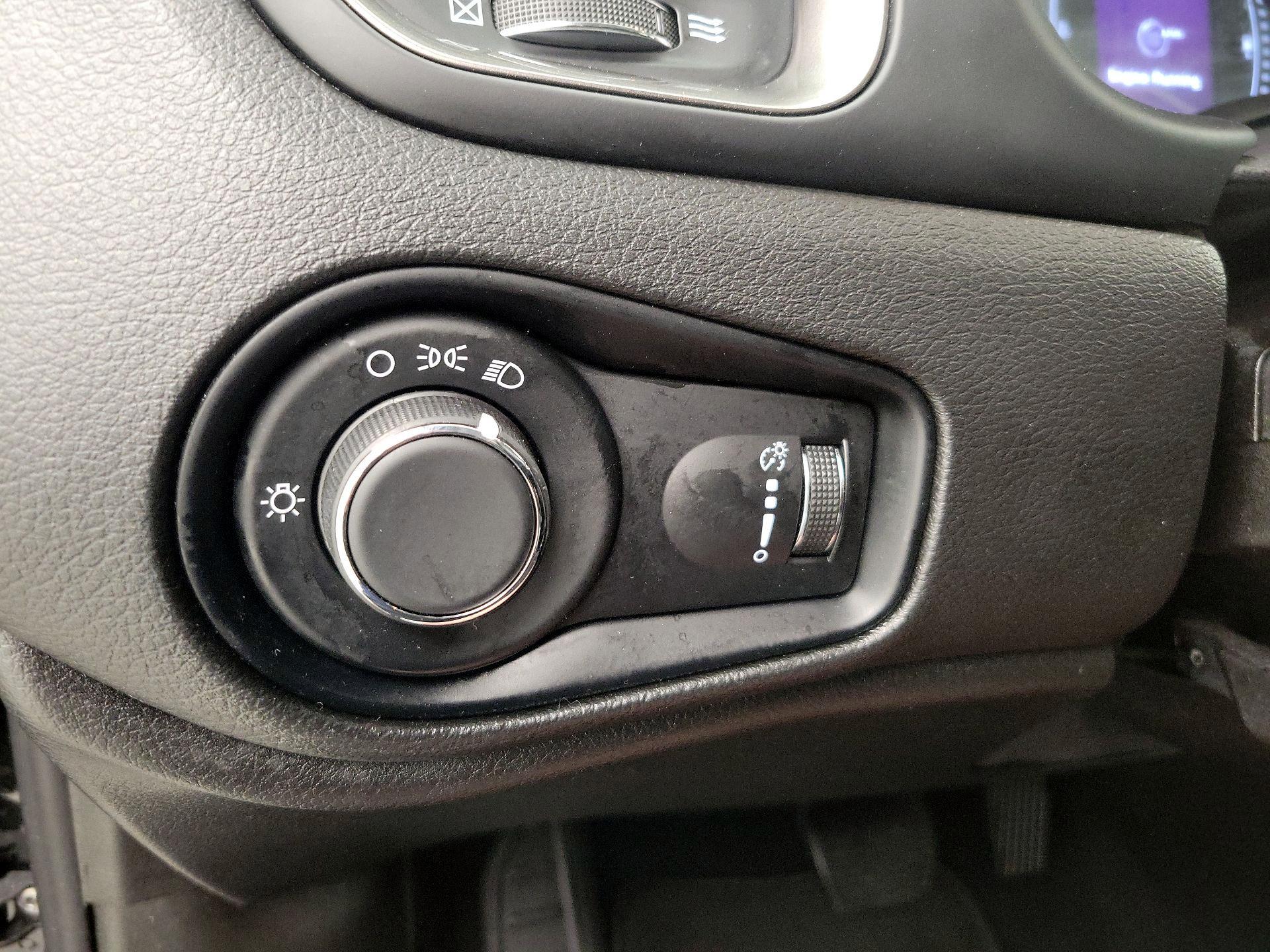 Thumbnail: 2023 Jeep Renegade - 13