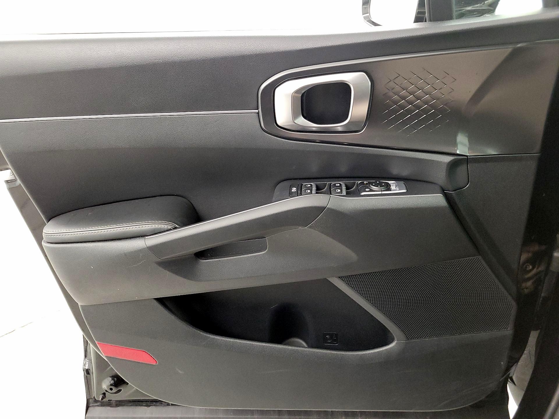 Thumbnail: 2024 Kia Sorento - 12