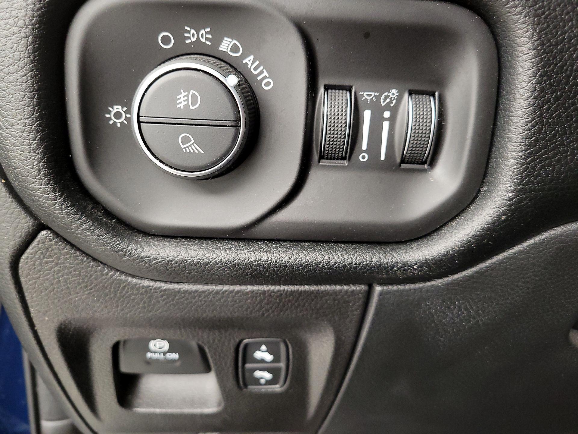 Thumbnail: 2022 RAM 1500 - 13