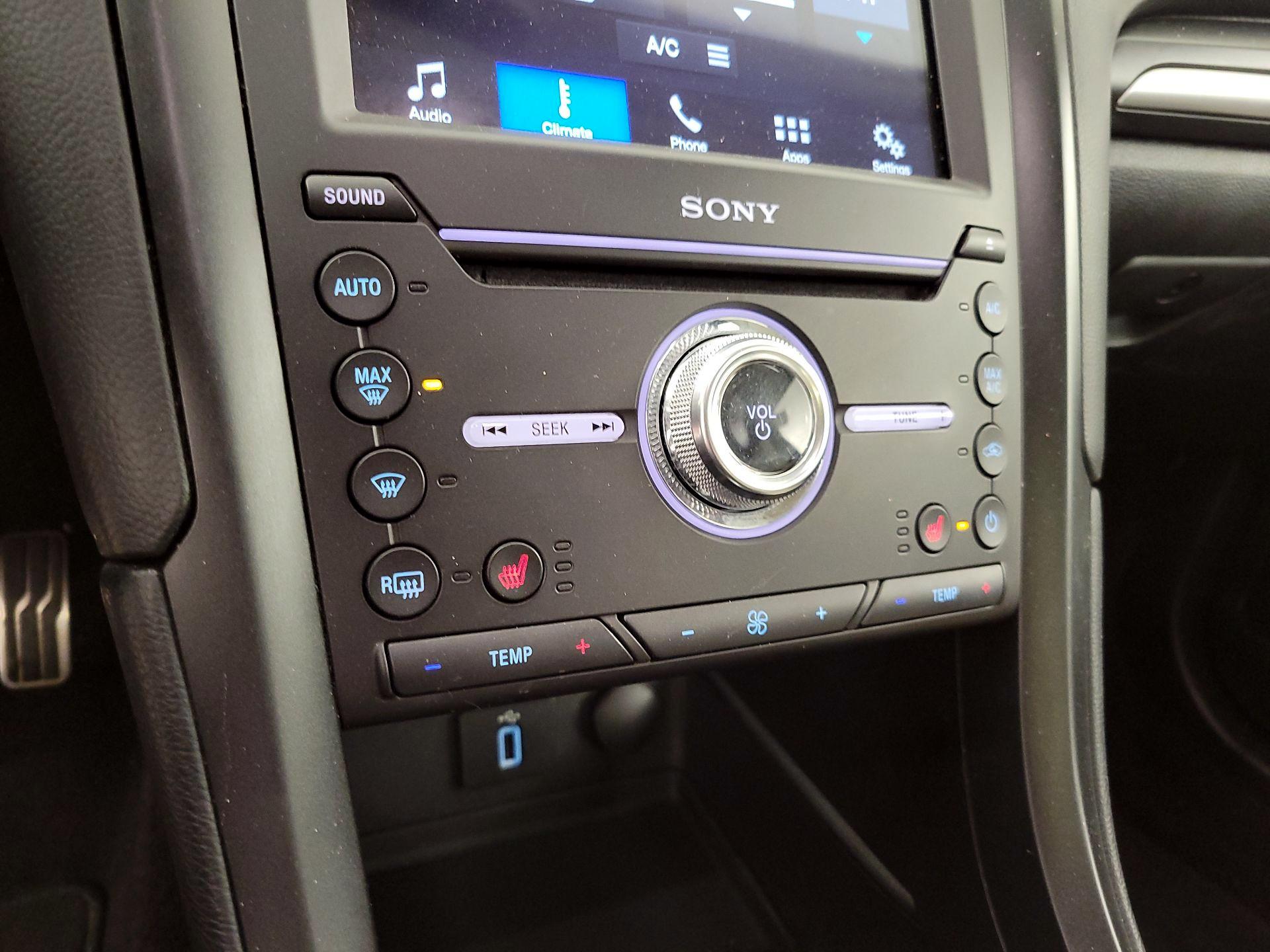 Thumbnail: 2017 Ford Fusion - 16