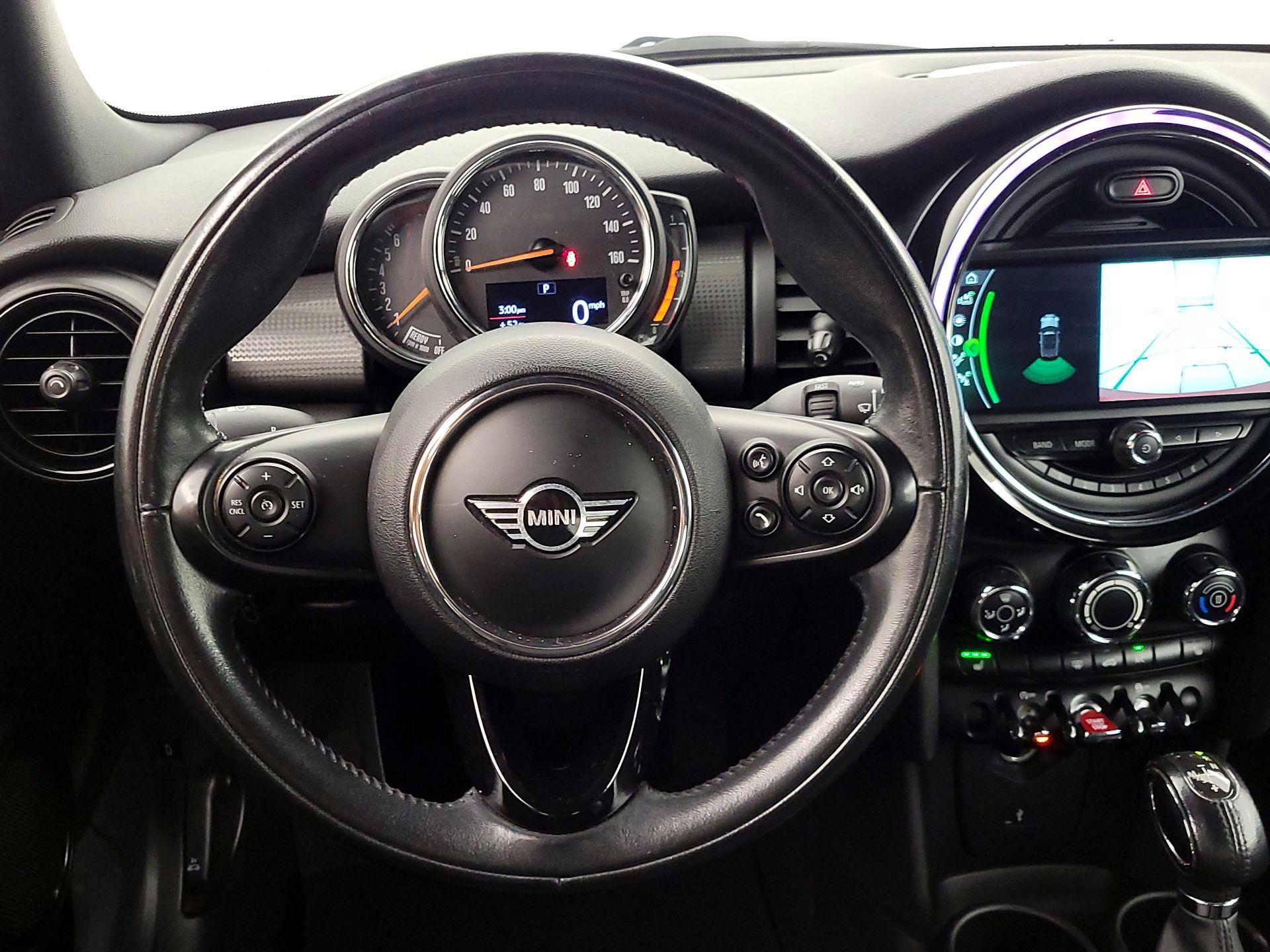 Thumbnail: 2019 MINI Cooper - 10