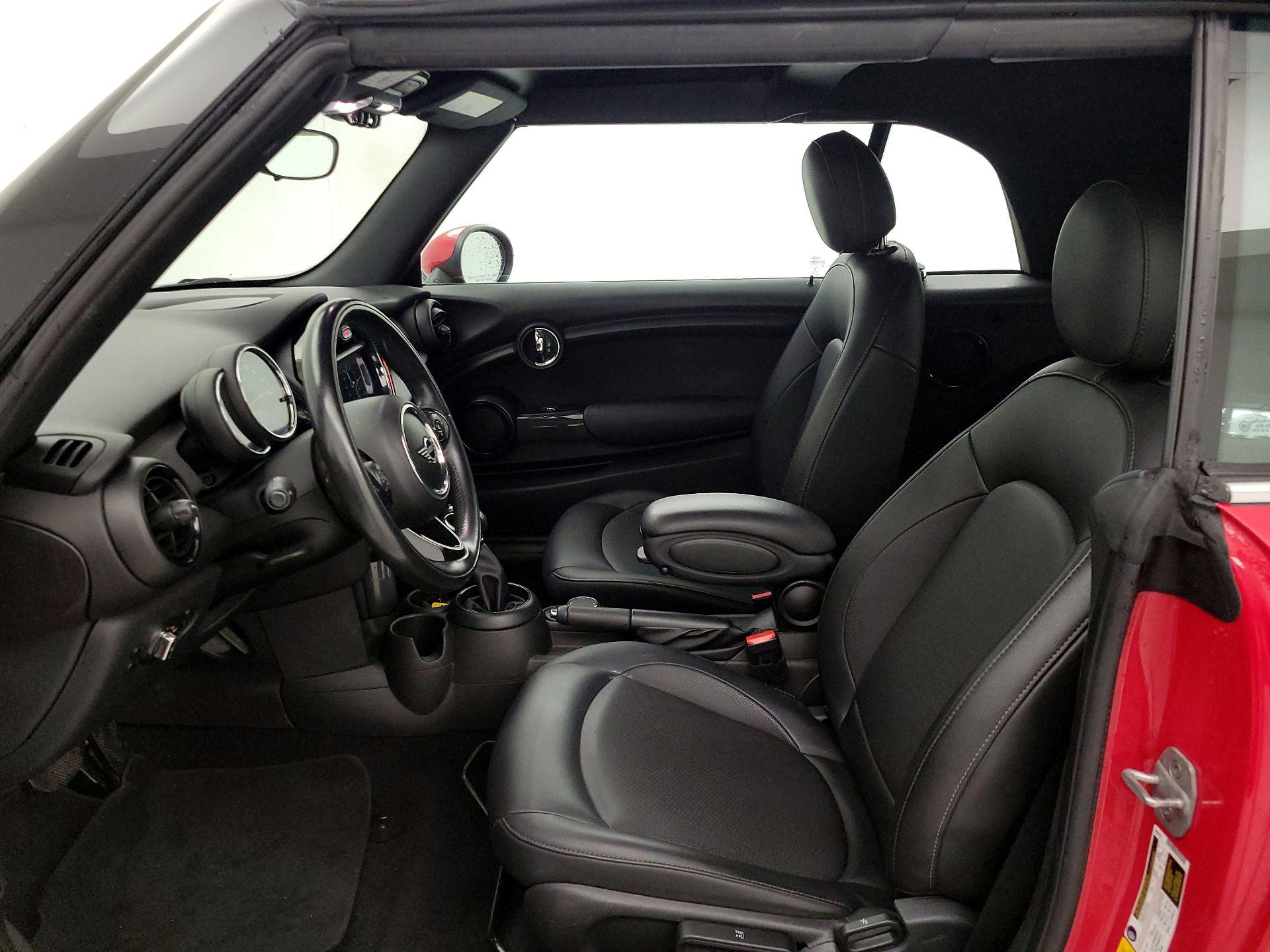 Thumbnail: 2019 MINI Cooper - 11