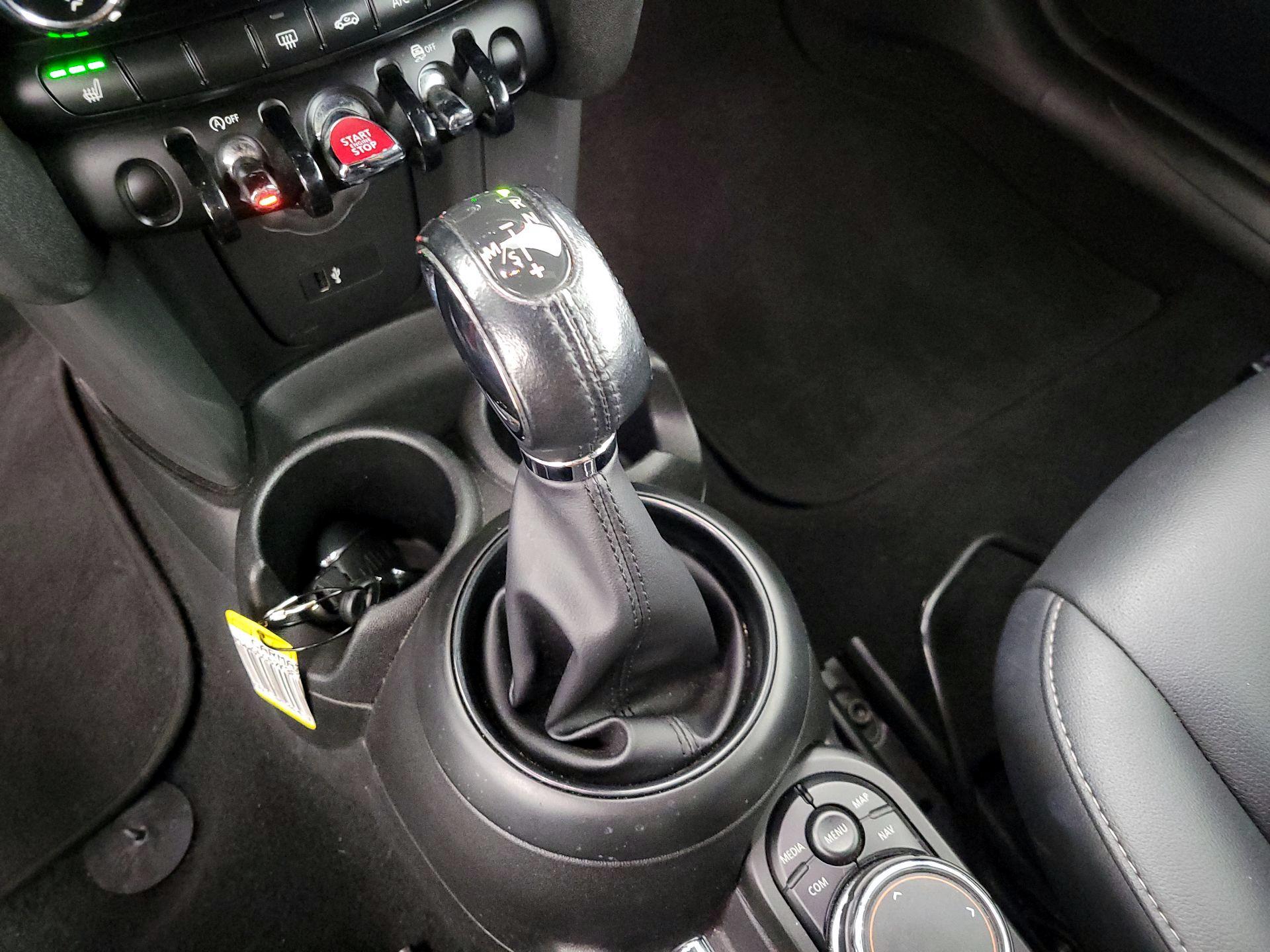 Thumbnail: 2019 MINI Cooper - 17