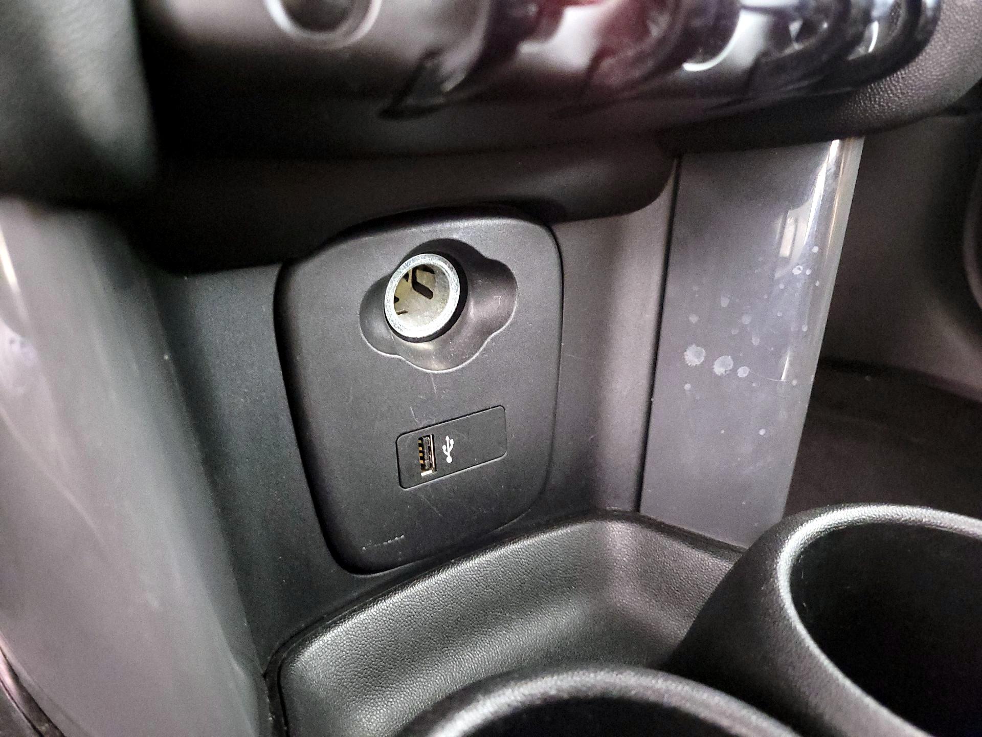 Thumbnail: 2019 MINI Cooper - 18