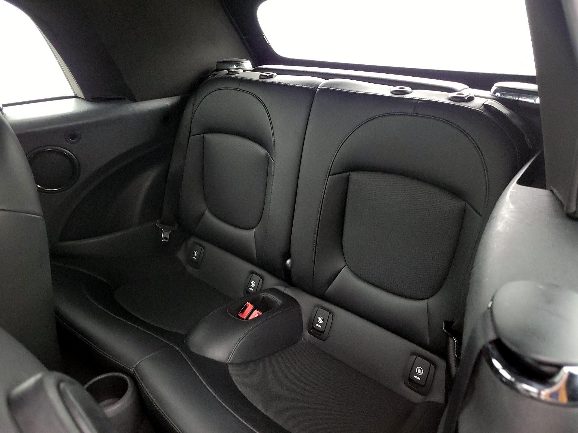 Thumbnail: 2019 MINI Cooper - 19