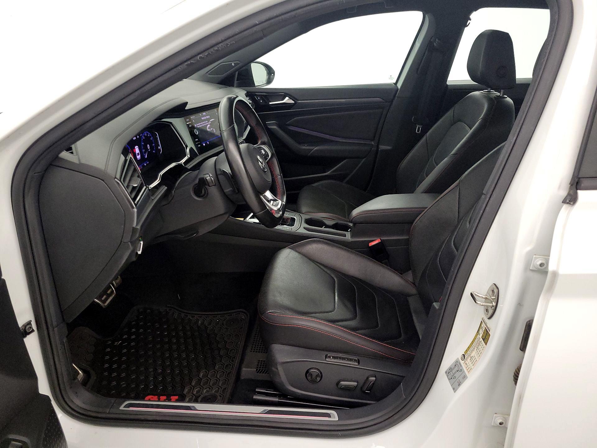 Thumbnail: 2021 Volkswagen Jetta - 11