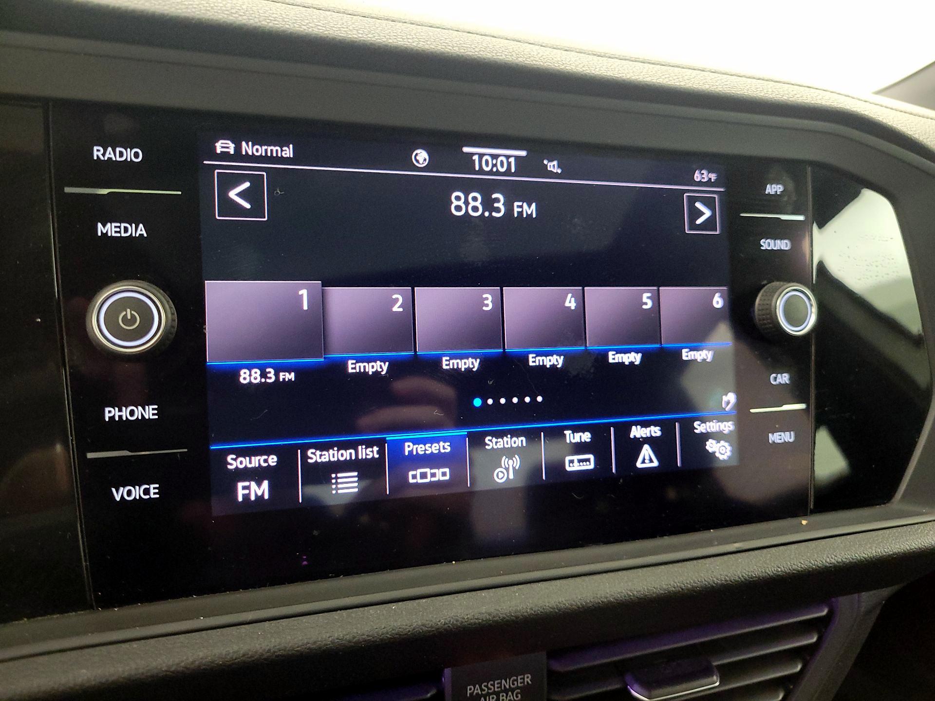 Thumbnail: 2021 Volkswagen Jetta - 15