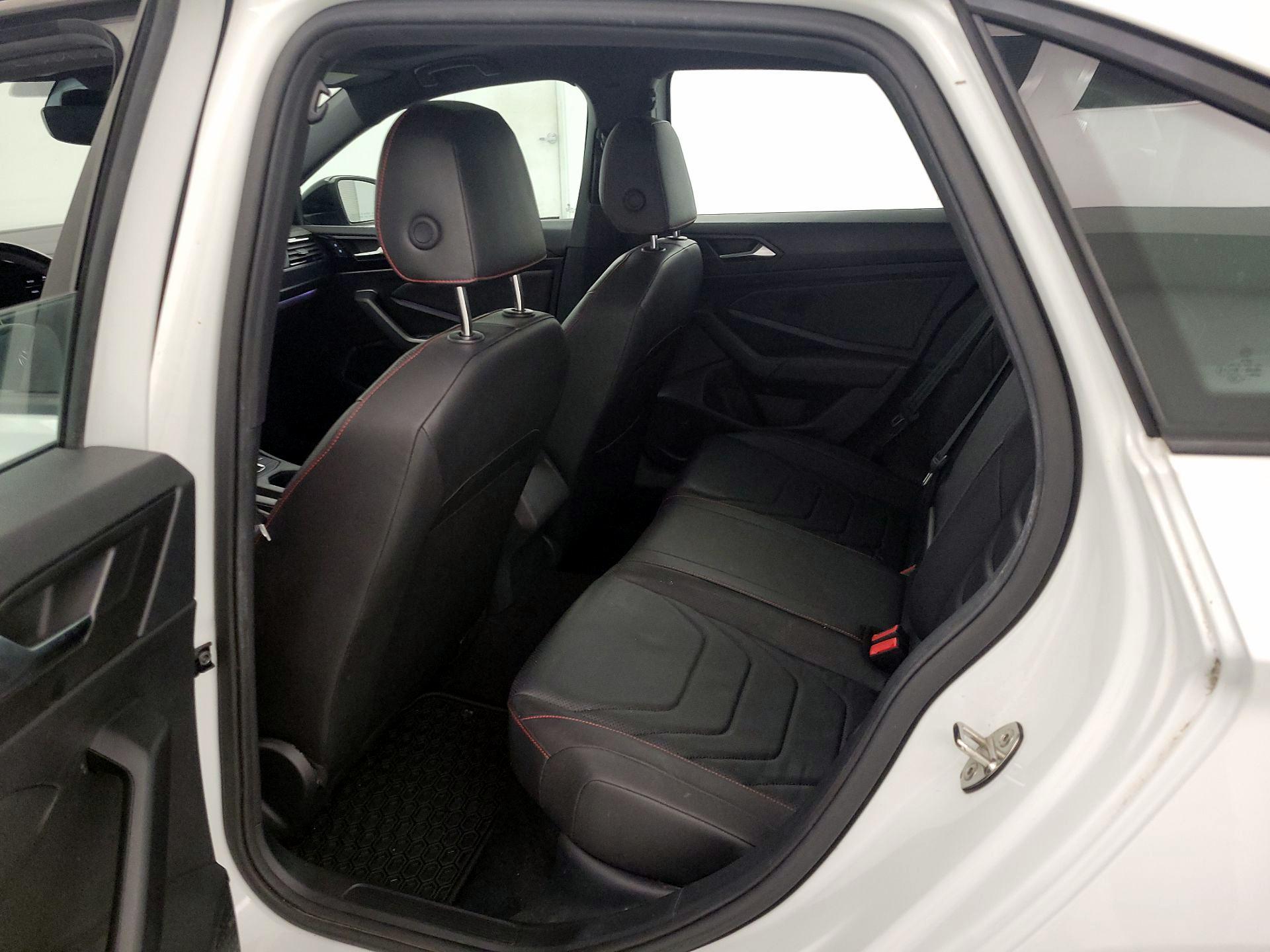 Thumbnail: 2021 Volkswagen Jetta - 20