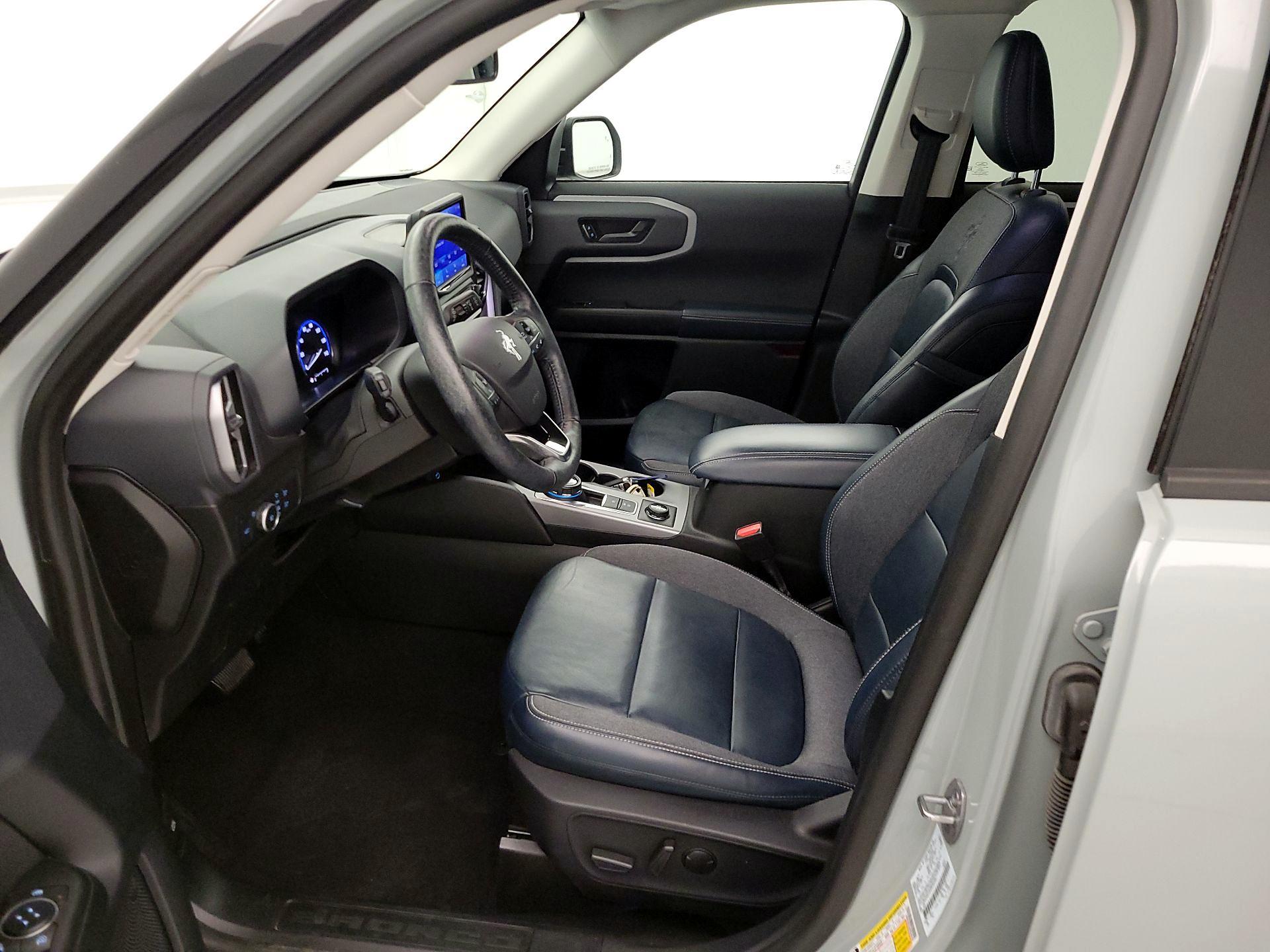 Thumbnail: 2022 Ford Bronco Sport - 11