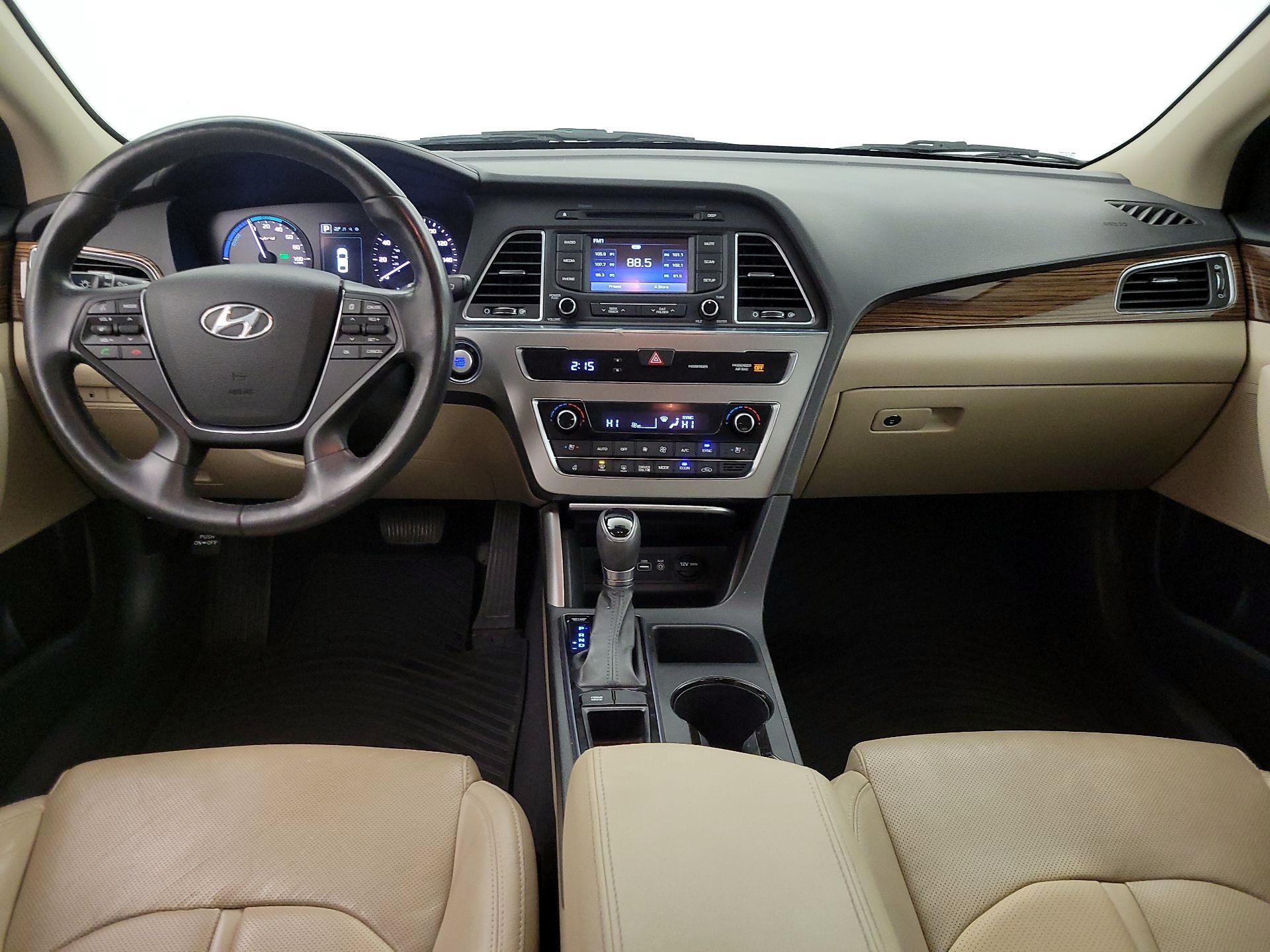 Thumbnail: 2016 Hyundai Sonata - 9