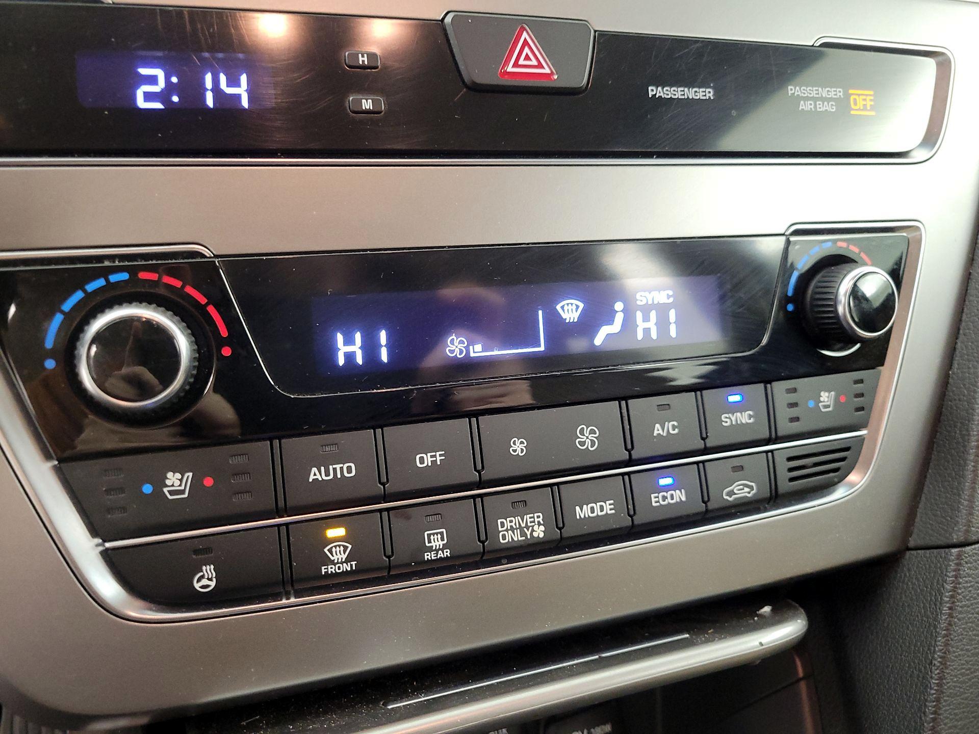 Thumbnail: 2016 Hyundai Sonata - 16