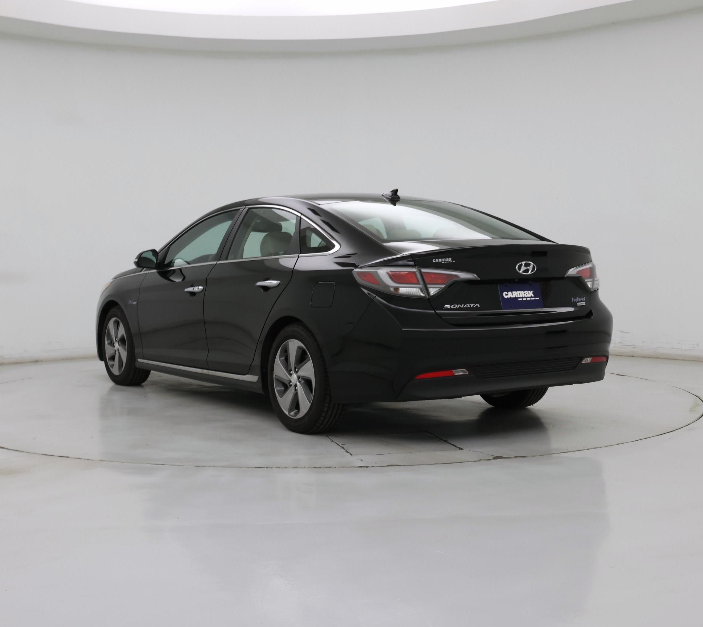 Thumbnail: 2016 Hyundai Sonata - 2