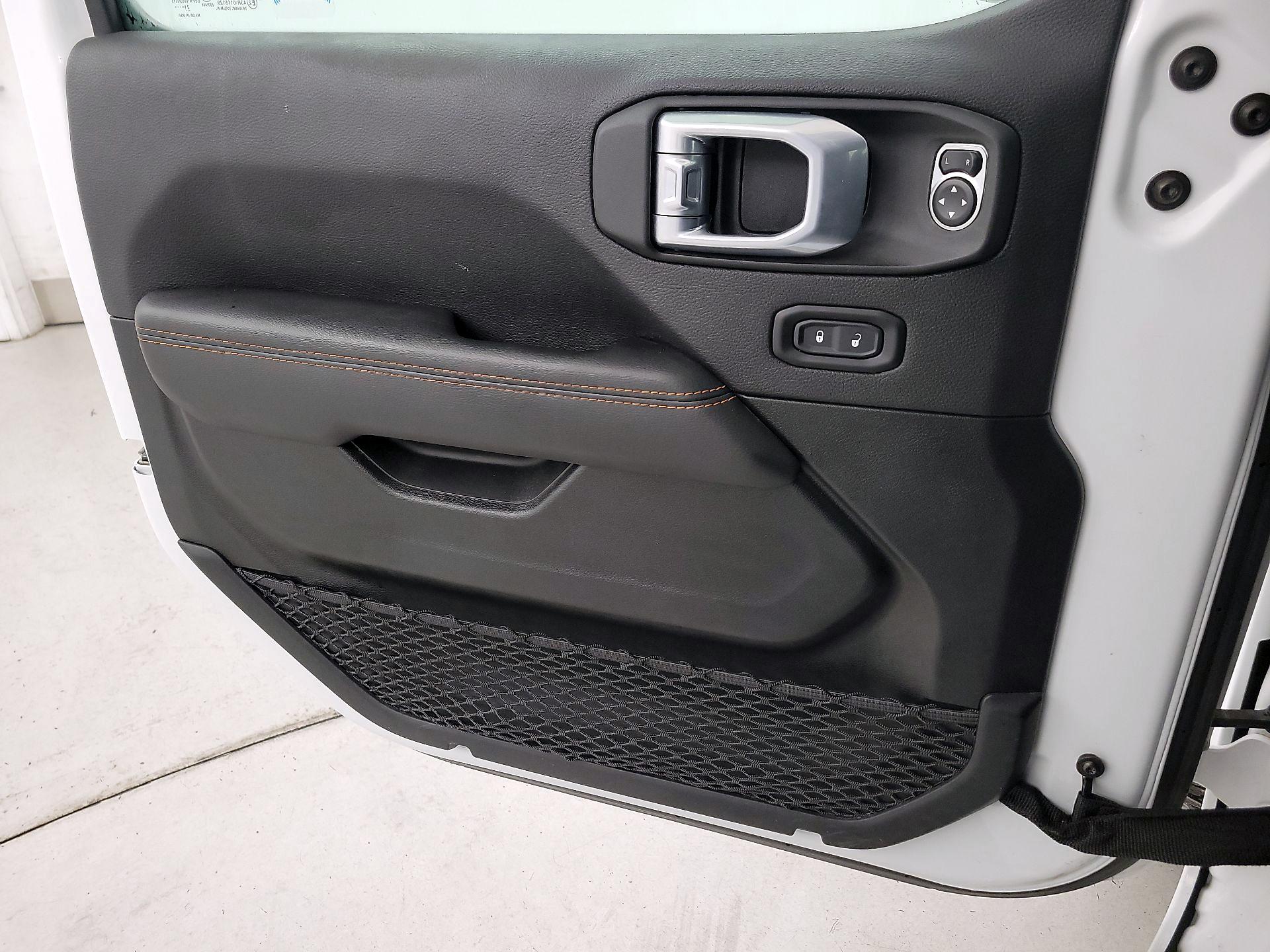 Thumbnail: 2021 Jeep Gladiator - 12